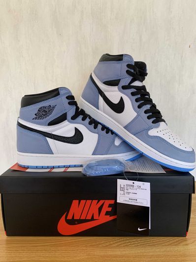 Nike Air Jordan 1 High OG "University Blue"