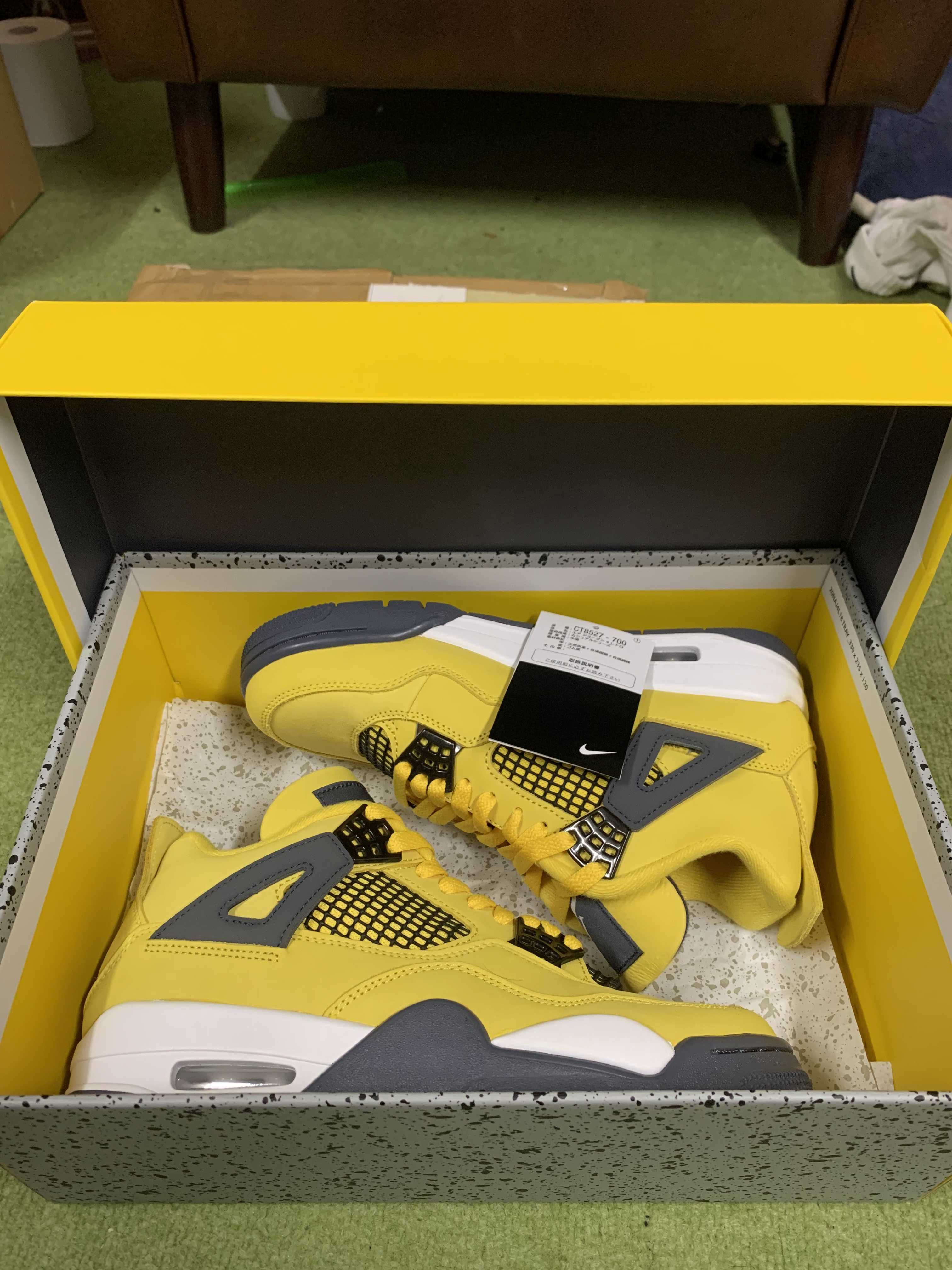 Nike Air Jordan 4 "Tour Yellow"
