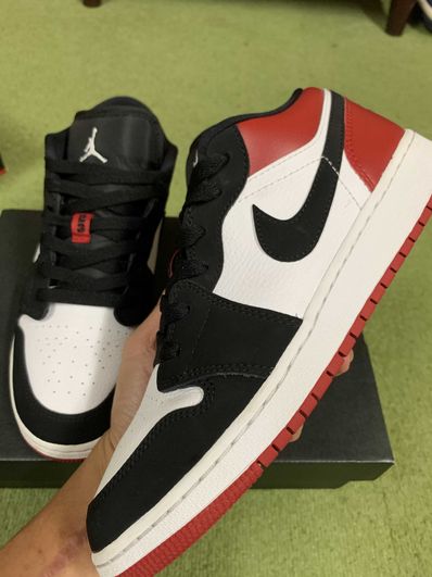 Nike GS Air Jordan 1 Low "Black Toe"
