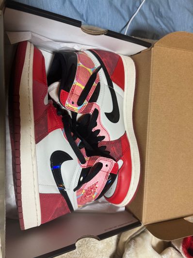 Spider-Man × Nike Air Jordan 1 Retro High OG SP "Spider-Man: Across the Spider-Verse/University Red"