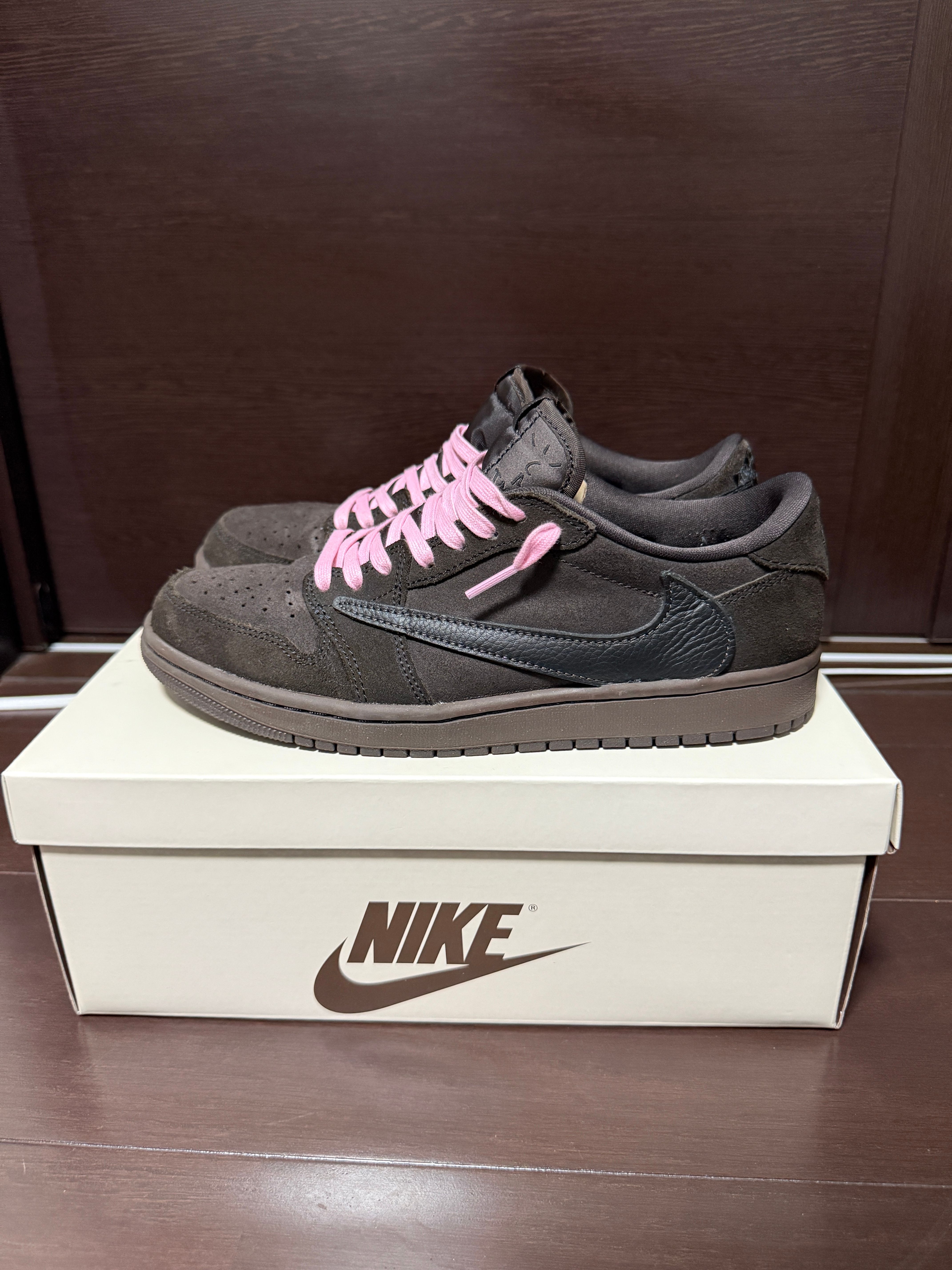 Travis Scott × Nike Air Jordan 1 Low OG SP "Velvet Brown and Dark Mocha"