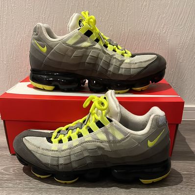 Nike Air Vapormax 95 "Neon"