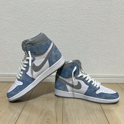 Nike Air Jordan 1 High OG "Hyper Royal"
