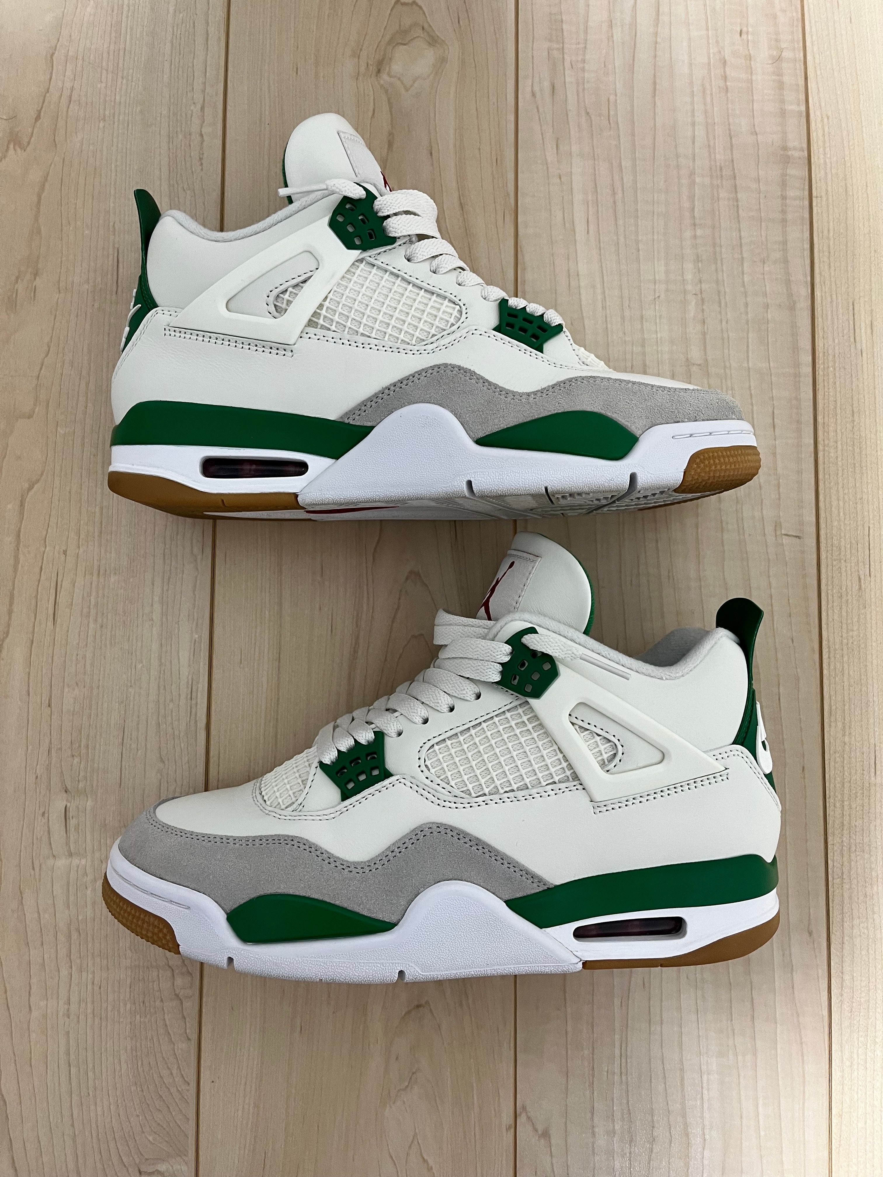 Nike SB × Air Jordan 4 Retro SP "Pine Green"
