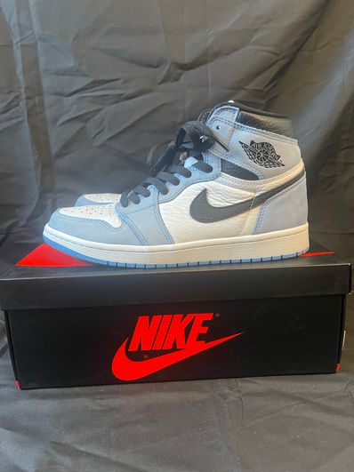 Nike Air Jordan 1 High OG "University Blue"