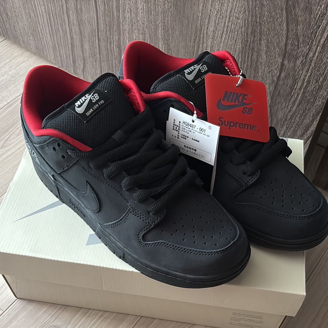 シュプリーム × ナイキ SB ダンク ロー "ブラック" (25FW Week2)