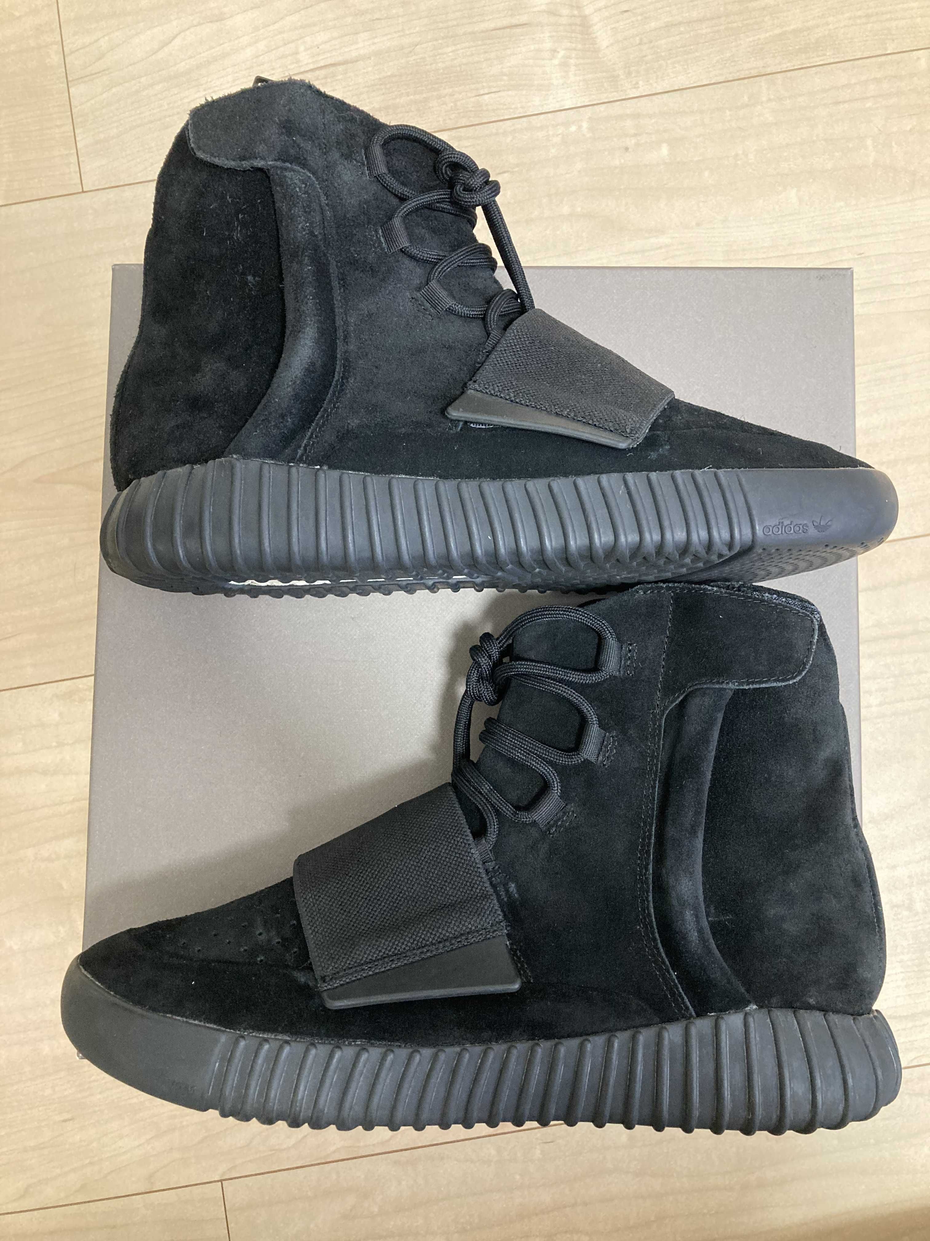 adidas YEEZY Boost 750 "Triple Black"