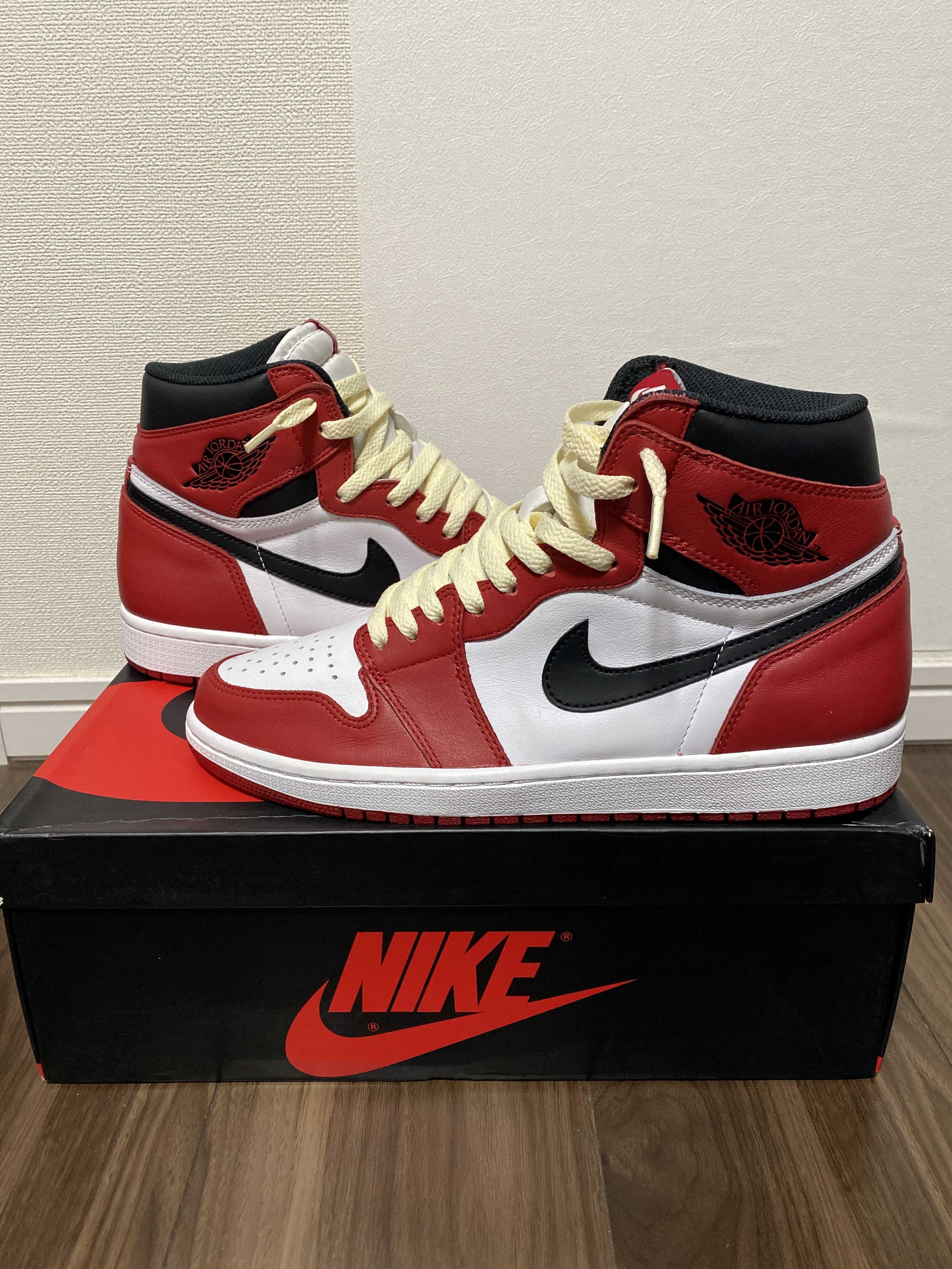 Nike Air Jordan 1 Retro High "Chicago" (2015)