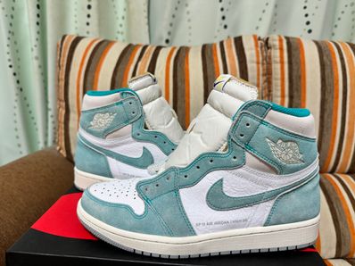 Nike Air Jordan 1 Retro High OG "Turbo Green"