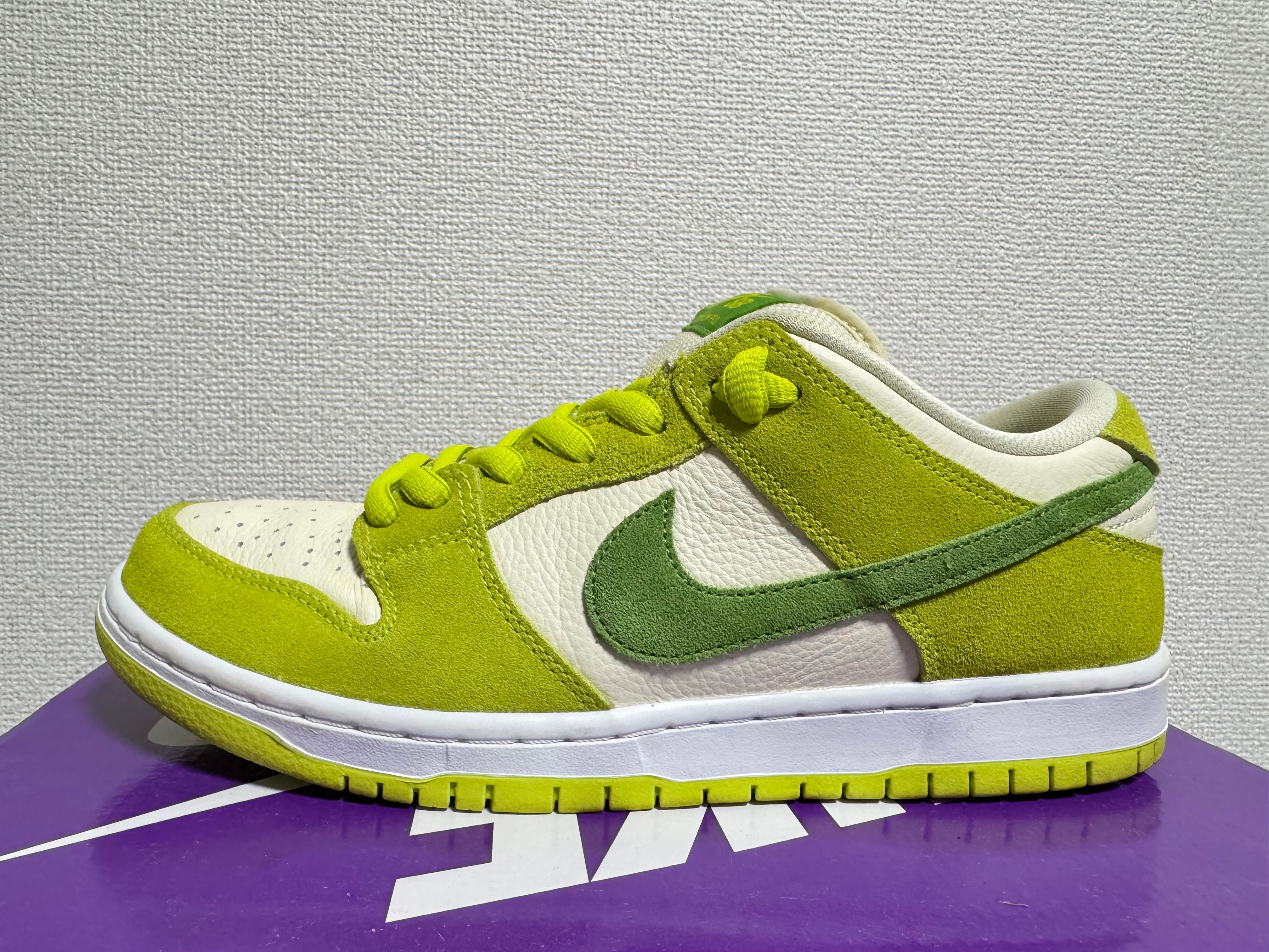 Nike SB Dunk Low "Green Apple"