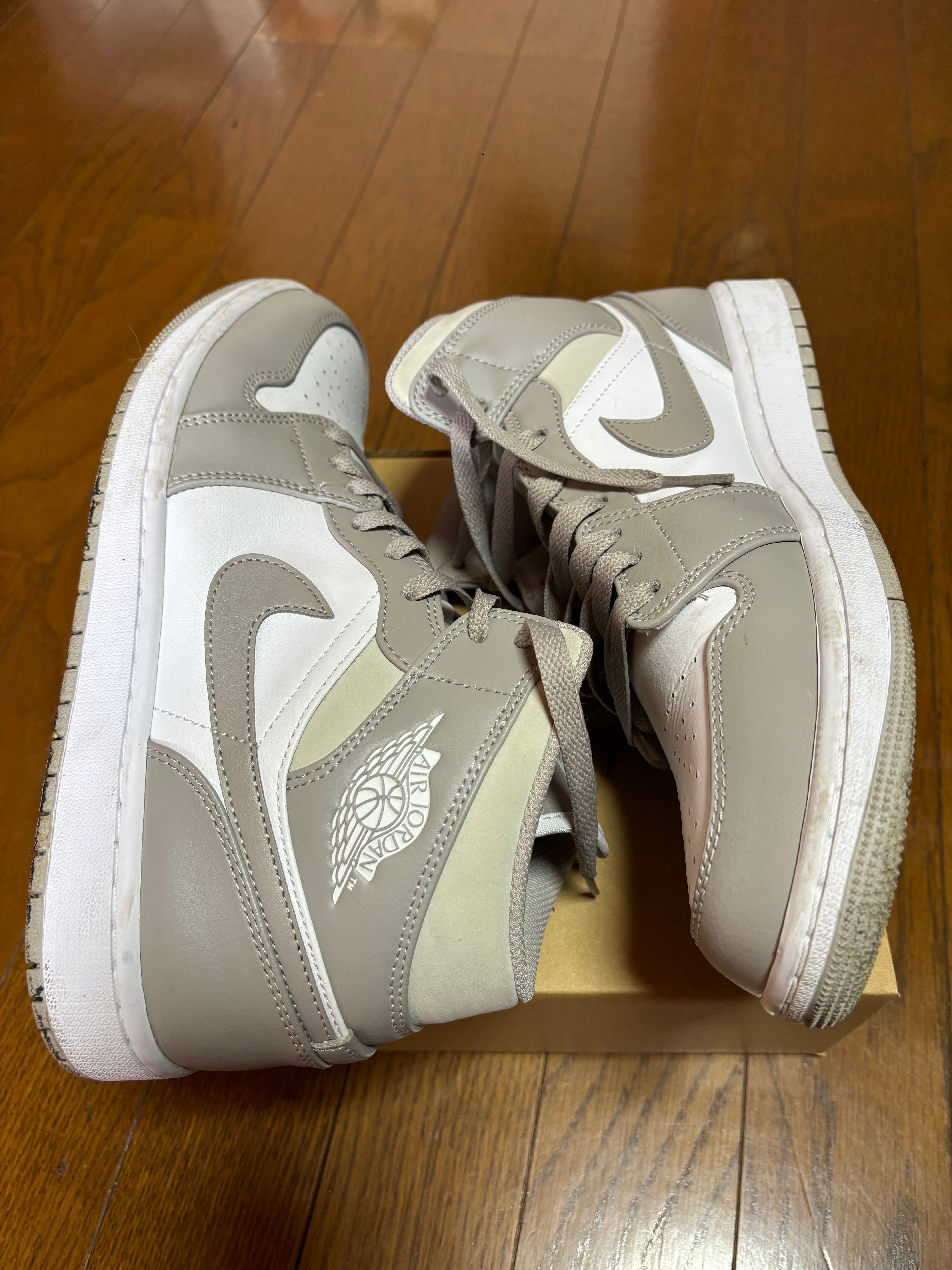 Nike Air Jordan 1 Mid "Linen"