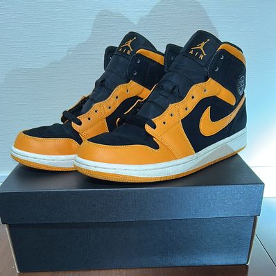 Nike Air Jordan 1 Mid "Black Orange Peel"