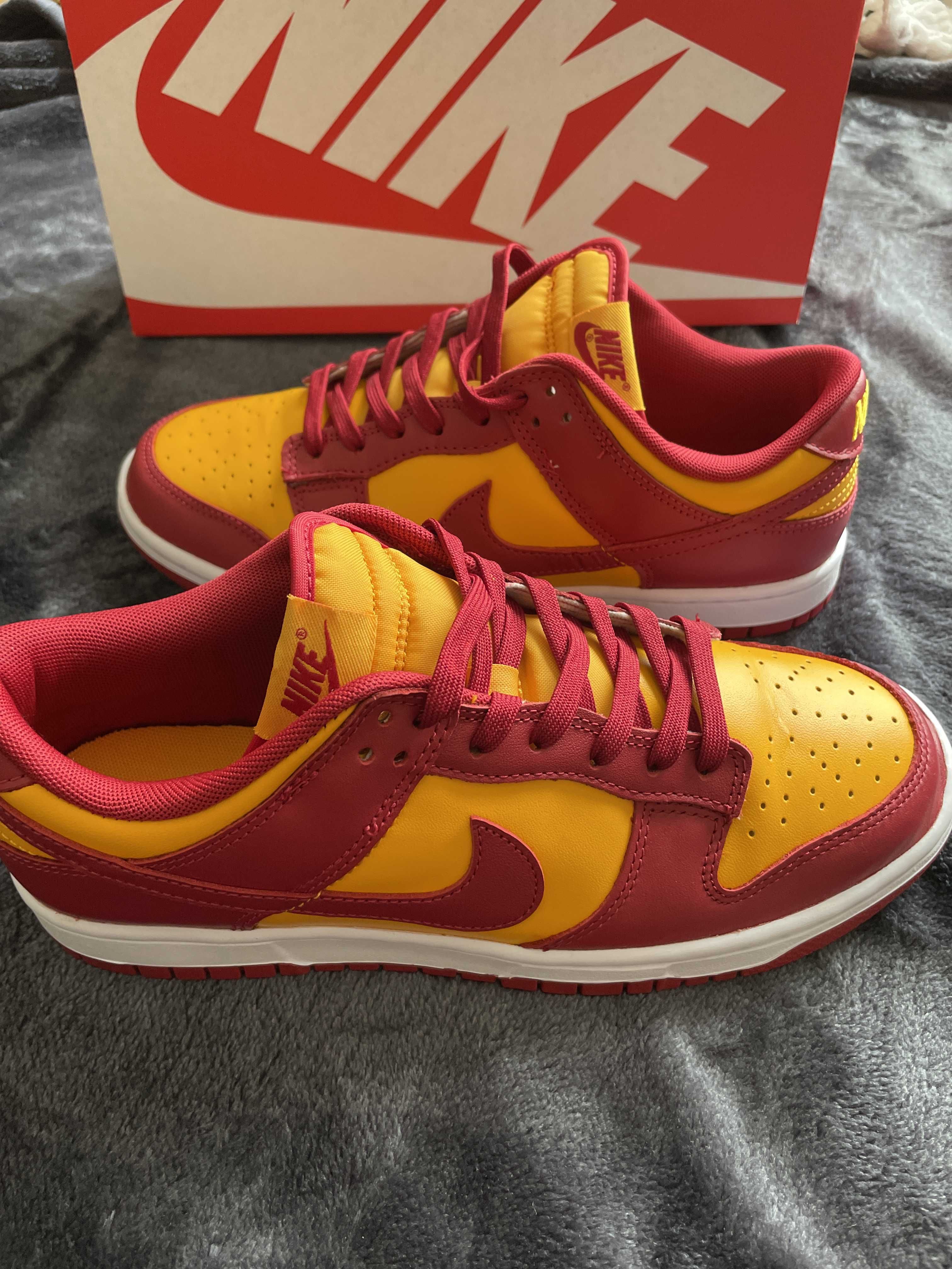 Nike Dunk Low "Midas Gold"