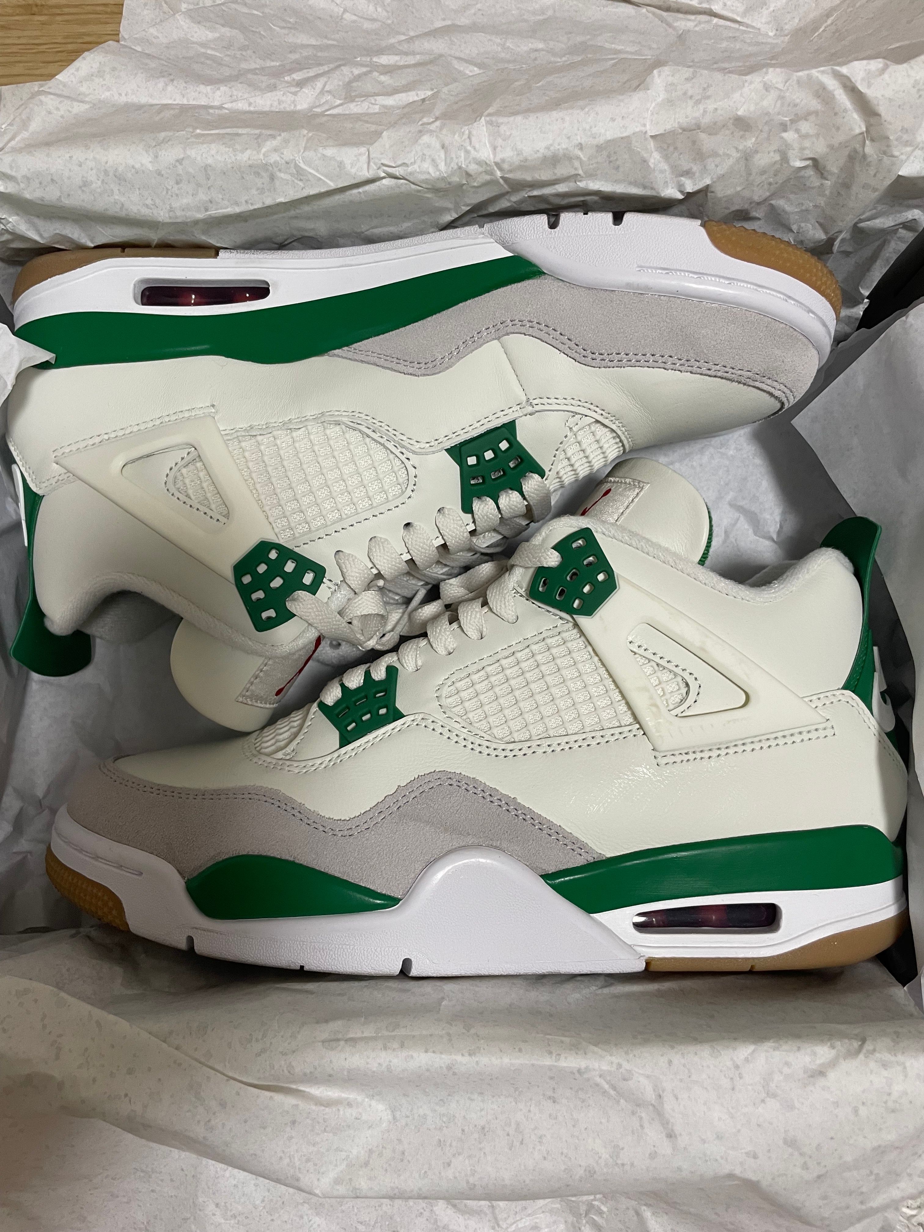 Nike SB × Air Jordan 4 Retro SP "Pine Green"