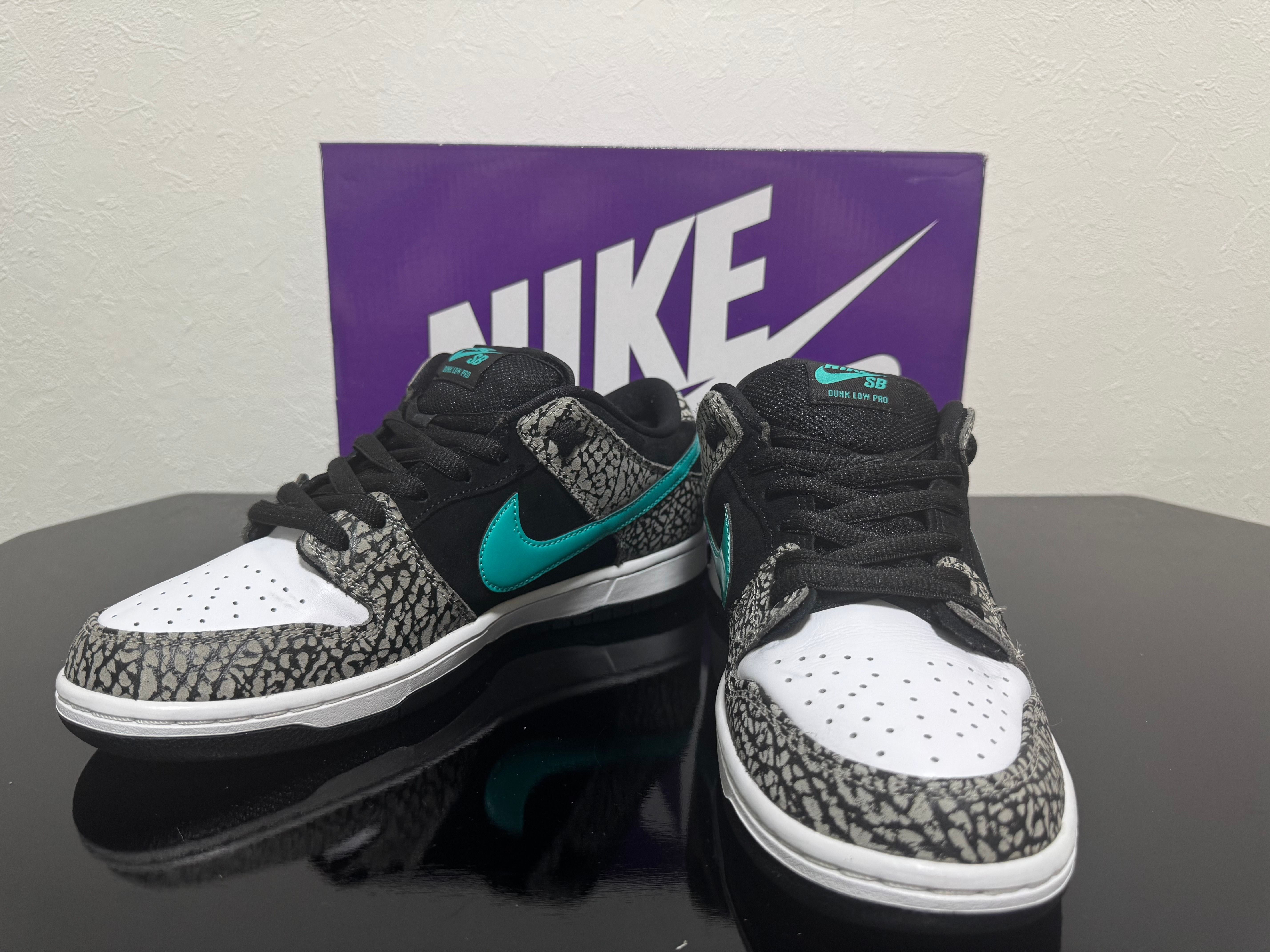 Nike SB Dunk Low "Elephant/Safari"