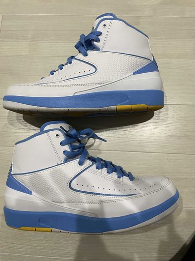 Nike Air Jordan 2 Retro Melo White/Varsity Maize/University Blue (2018)