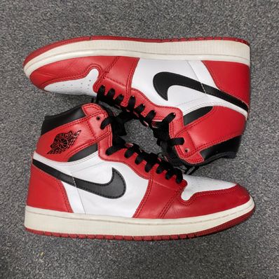 Nike Air Jordan 1 Retro High "Chicago" (2015)