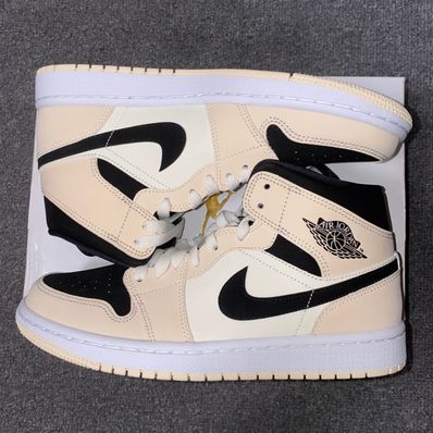 NIKE Women's AIR JORDAN 1 MID "GUAVA ICE"