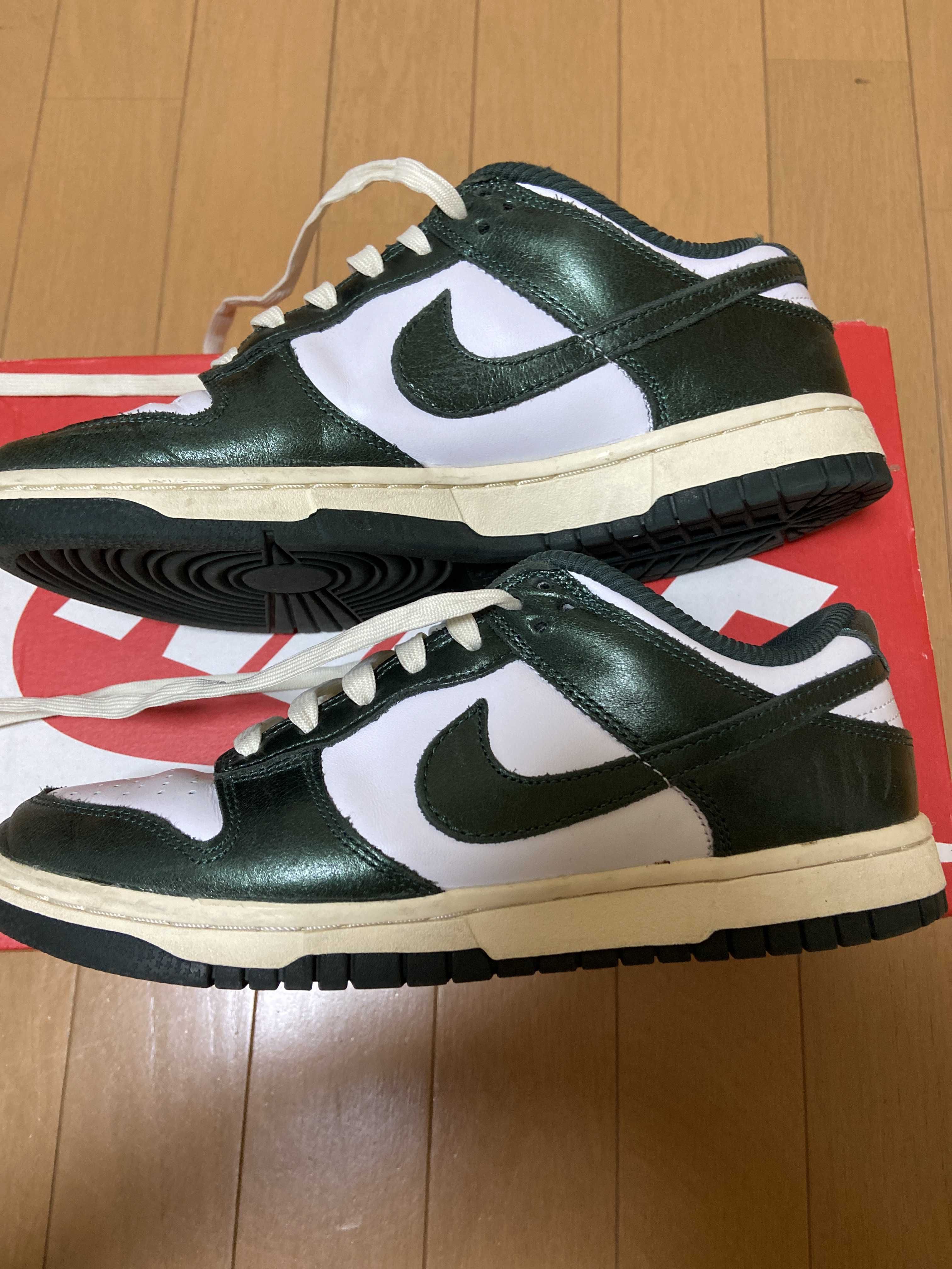 Nike Women's Dunk Low "Vintage Green"