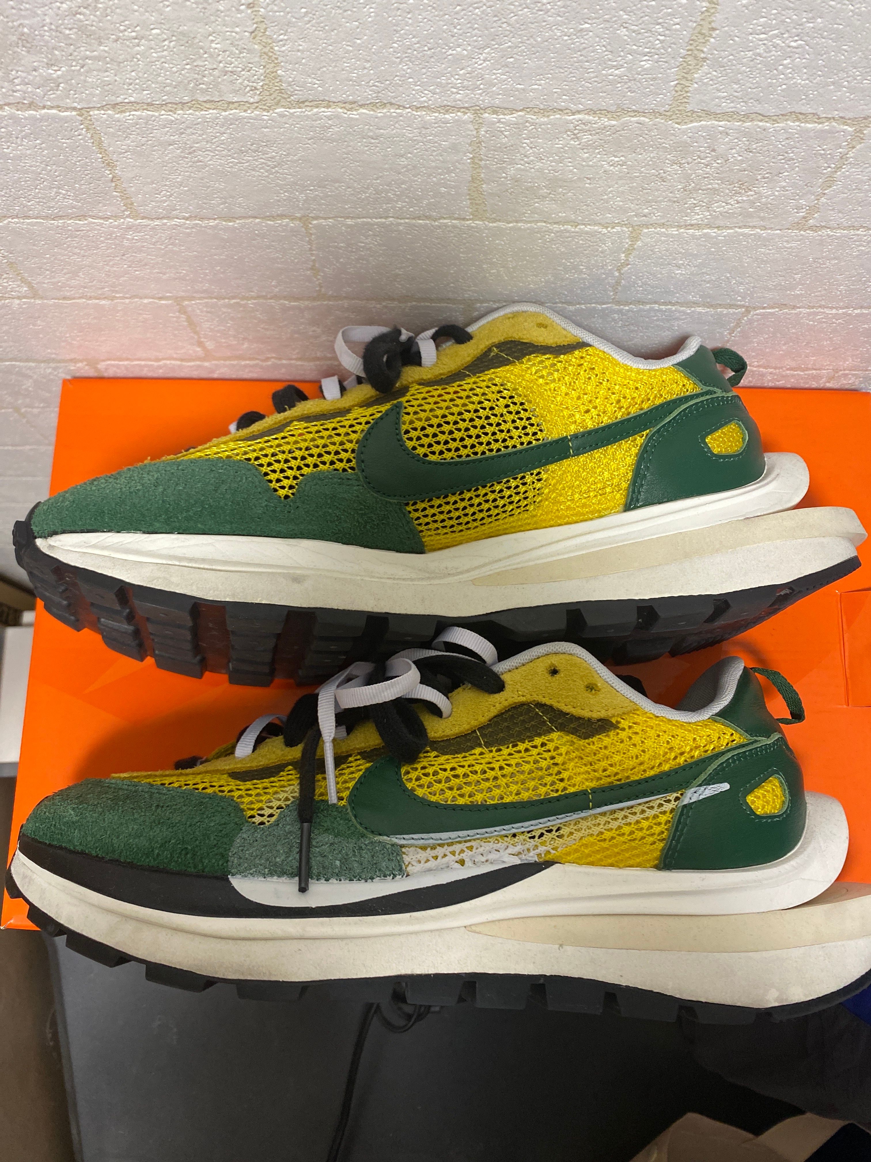 sacai × Nike Vapor Waffle "Tour Yellow/Stadium Green-Sail"