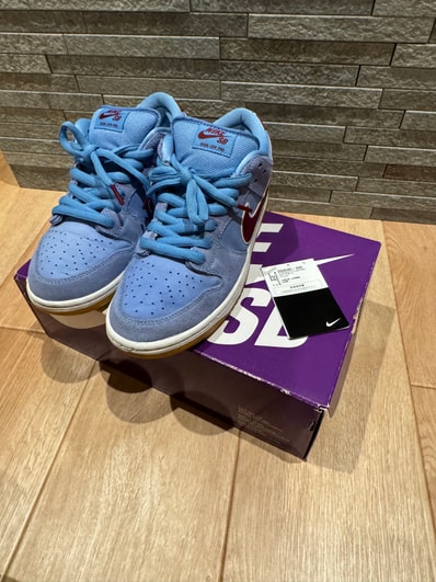 Nike SB Dunk Low Pro "Philadelphia Phillies/Valor Blue and Team Maroon"