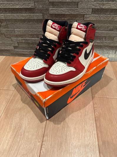 Nike Air Jordan 1 High OG "Lost & Found/Chicago"