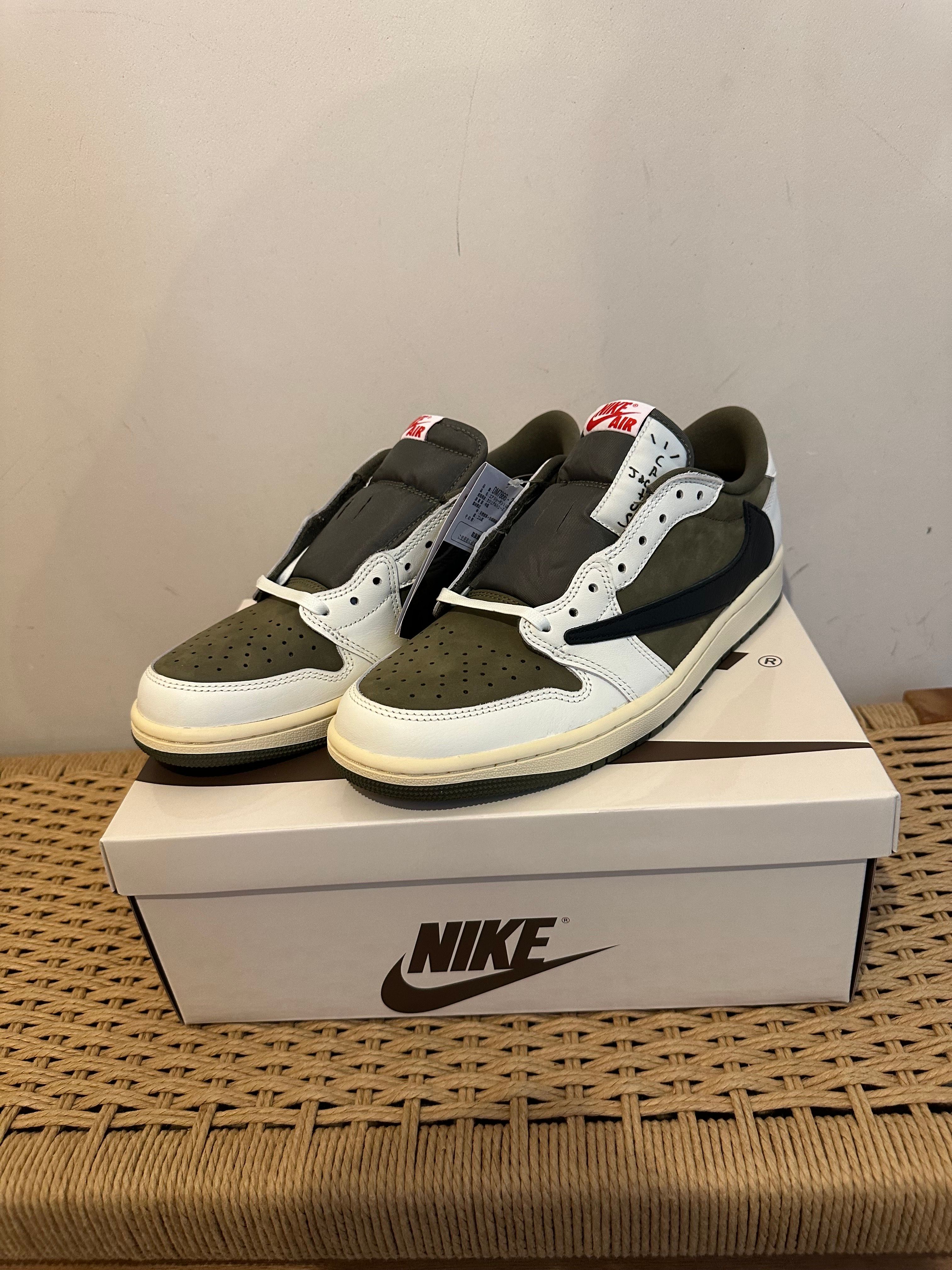 Travis Scott × Nike Air Jordan 1 Low OG SP "Reverse Olive"