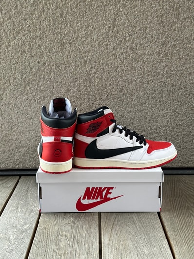 Nike Air Jordan 1 High OG "Heritage"