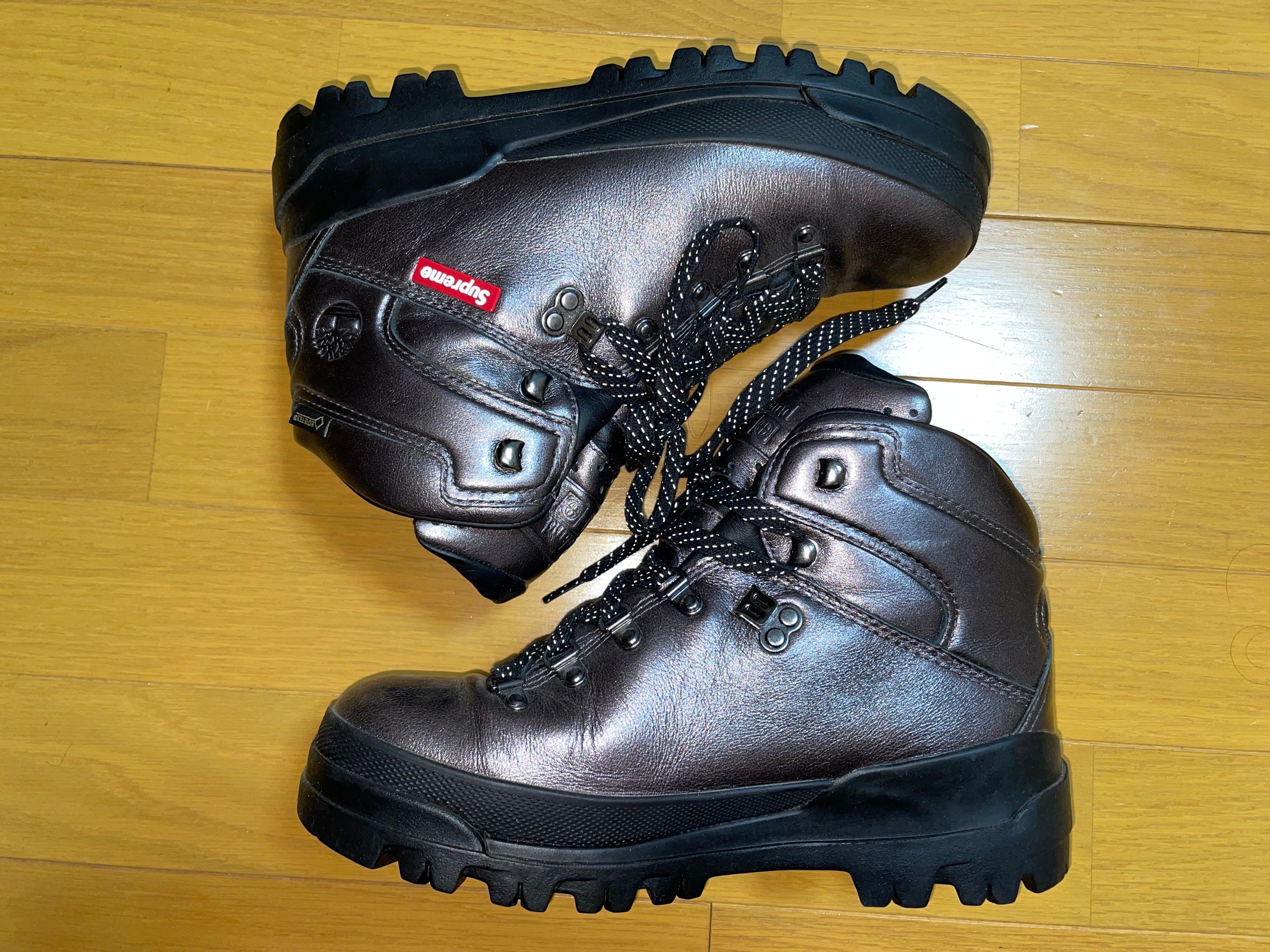 Supreme × Timberland World Hiker Front Country Boot "Anthracite"