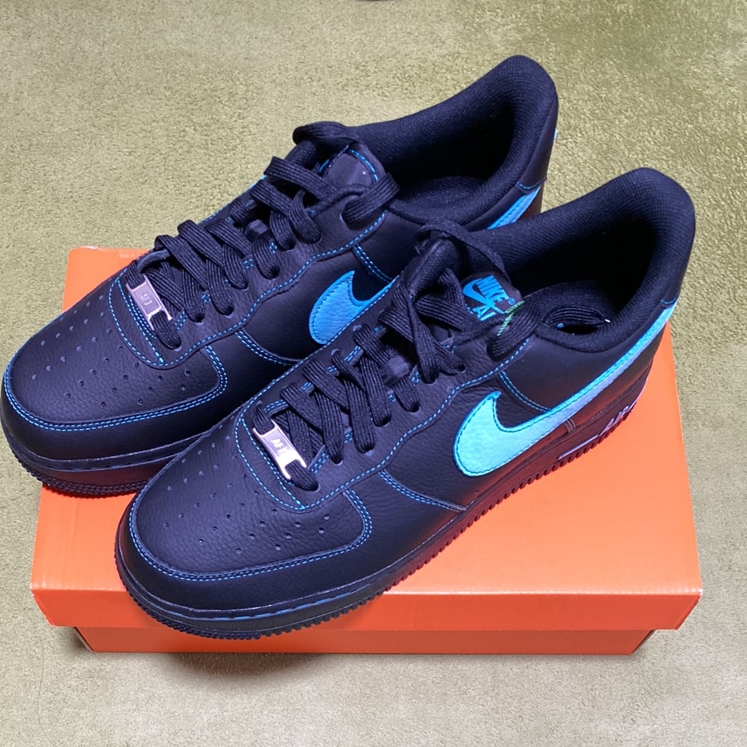 Nike Air Force 1 Low "Black Tiffany"