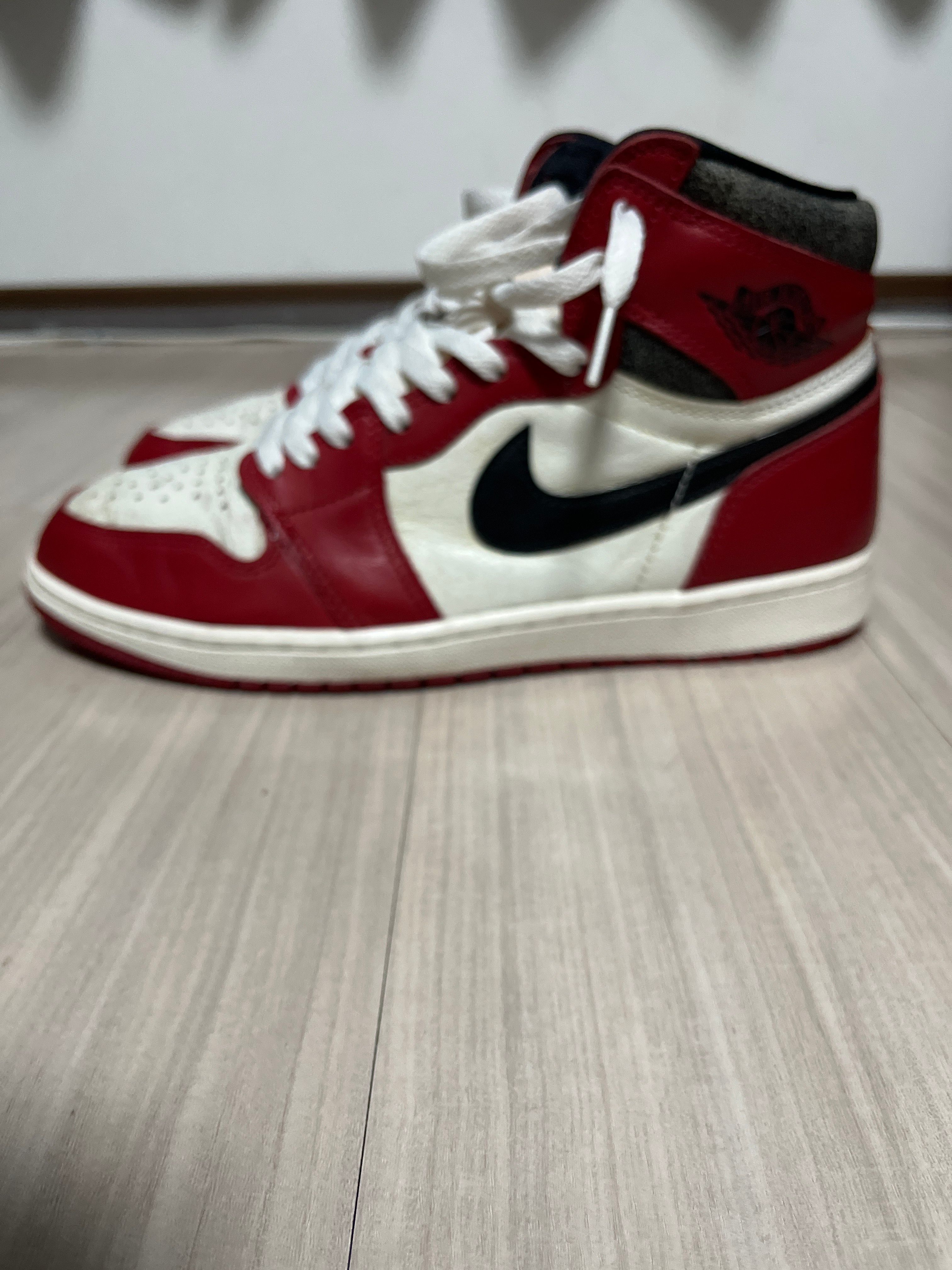 Nike Air Jordan 1 High OG "Lost & Found/Chicago"