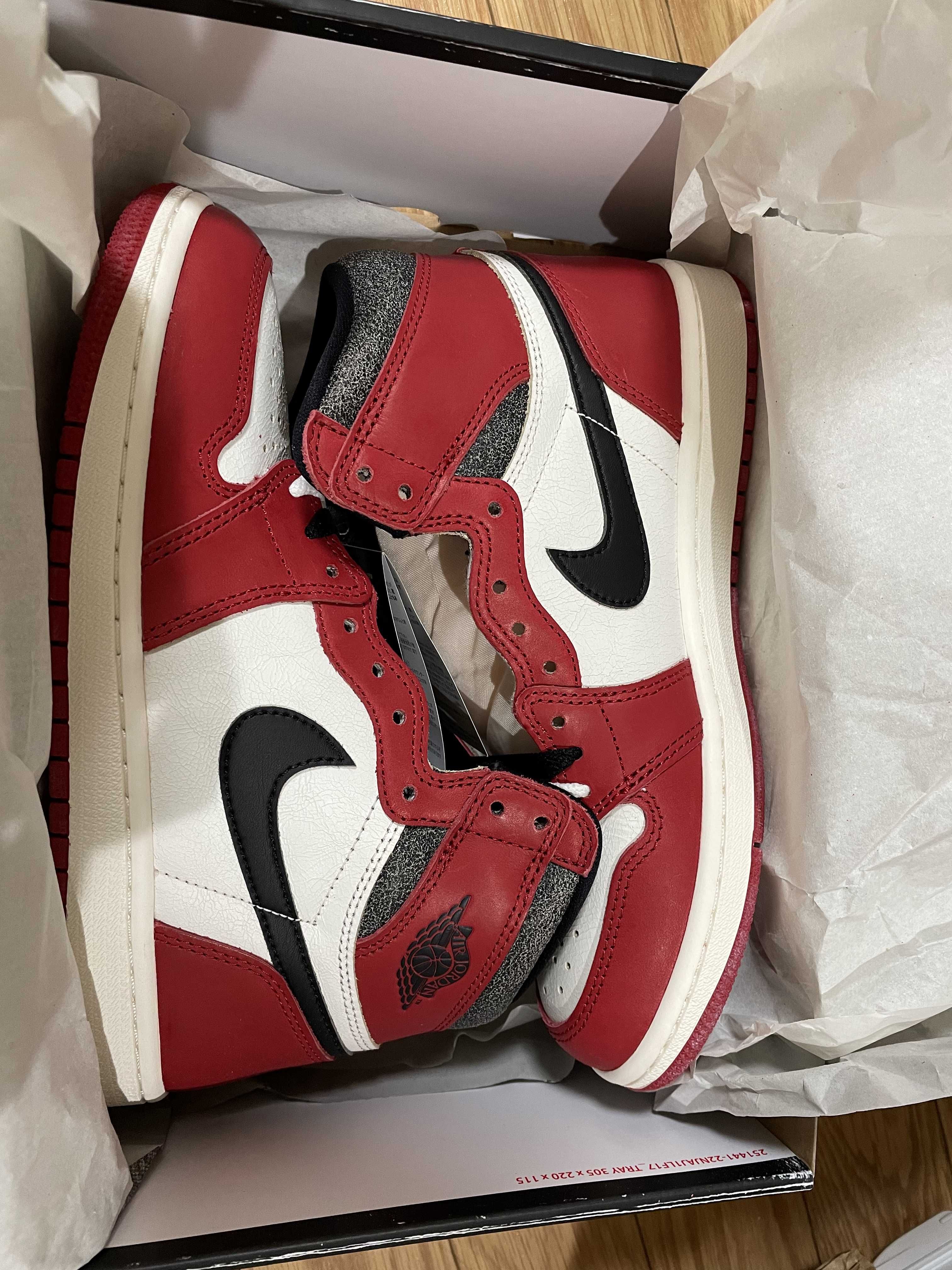 Nike Air Jordan 1 High OG "Lost & Found/Chicago"