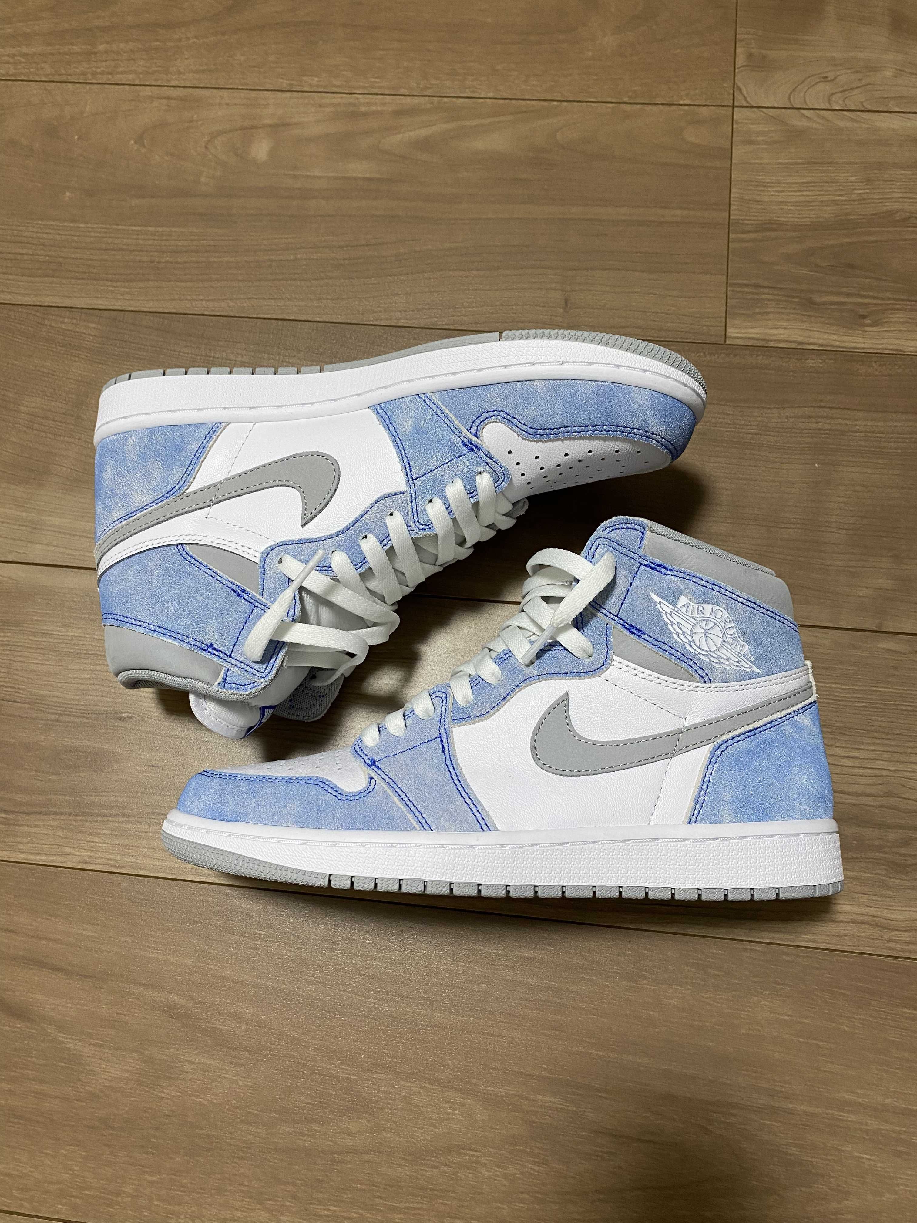 Nike Air Jordan 1 High OG "Hyper Royal"