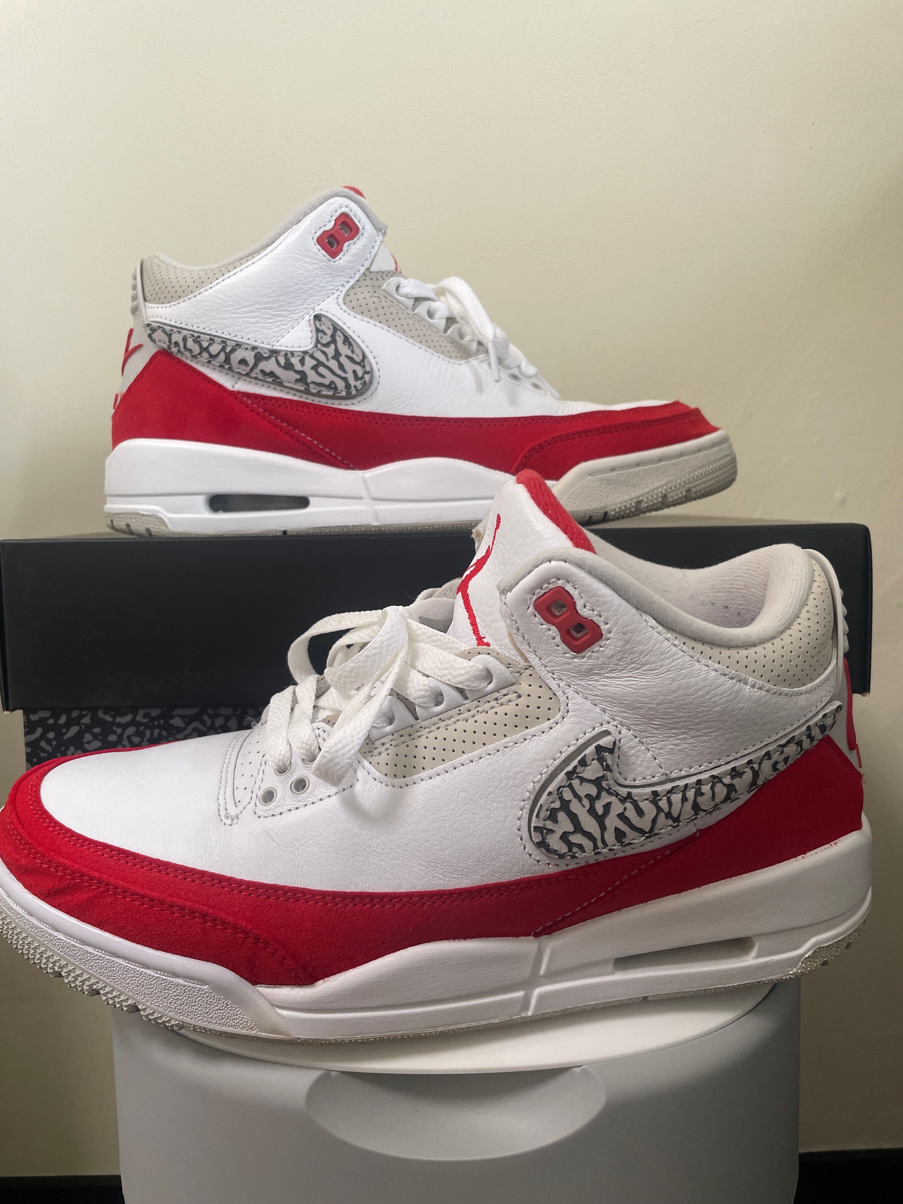 Nike Air Jordan 3 Retro "Tinker White/University Red"