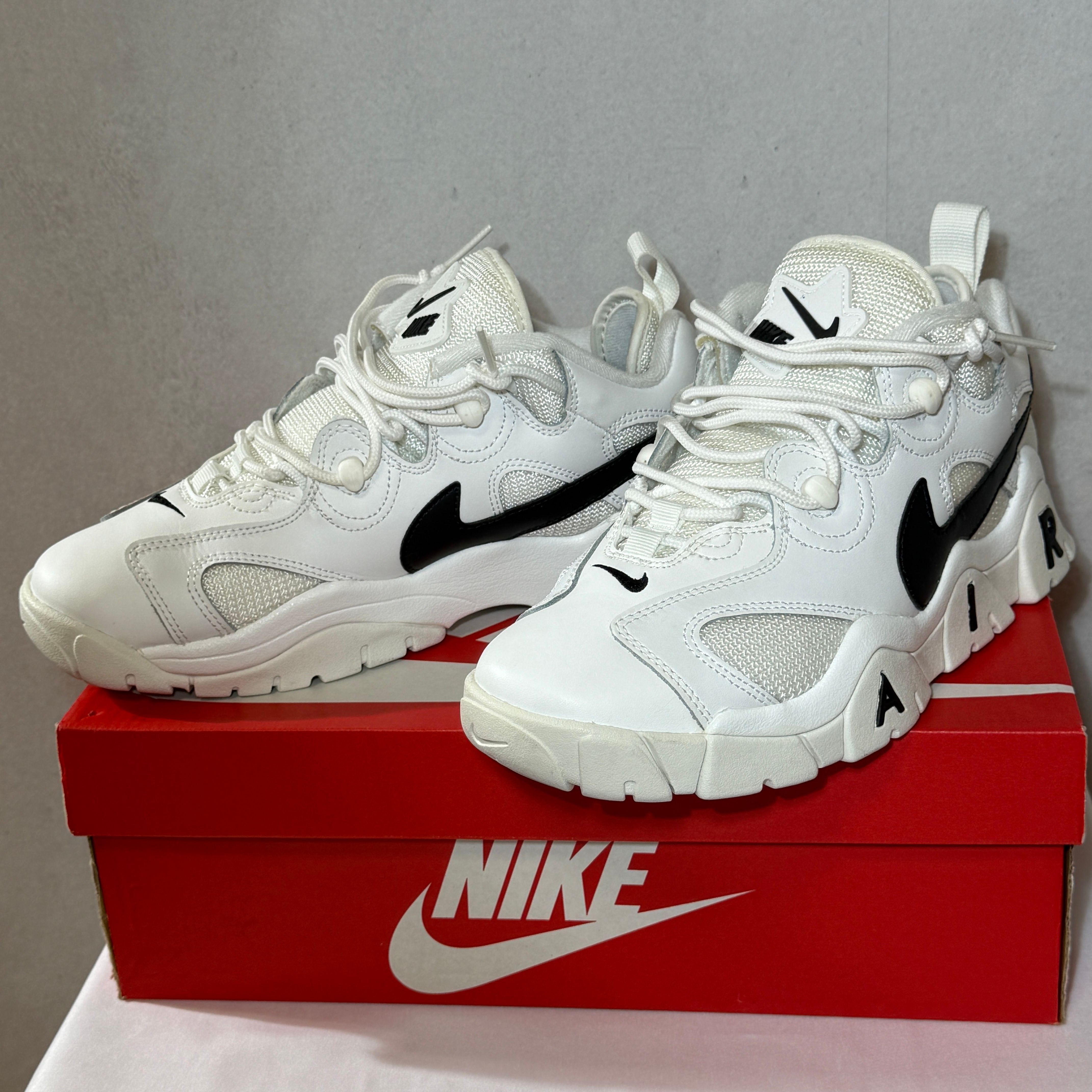 NIKE AIR BARRAGE LOW "WHITE/BLACK"