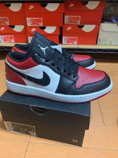 Nike Air Jordan 1 Low "Bred Toe"