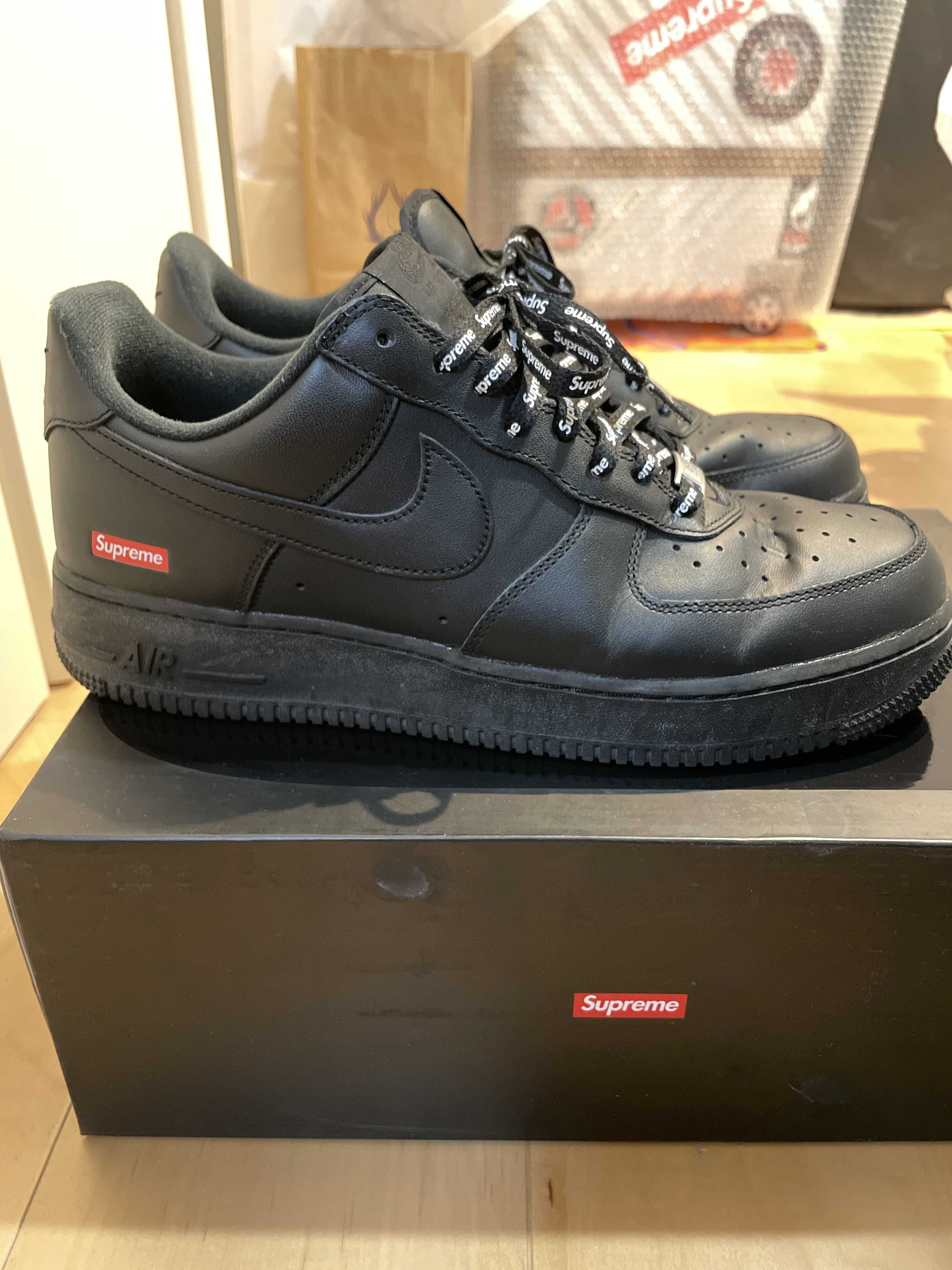 Supreme × Nike Air Force 1 Low "Black"