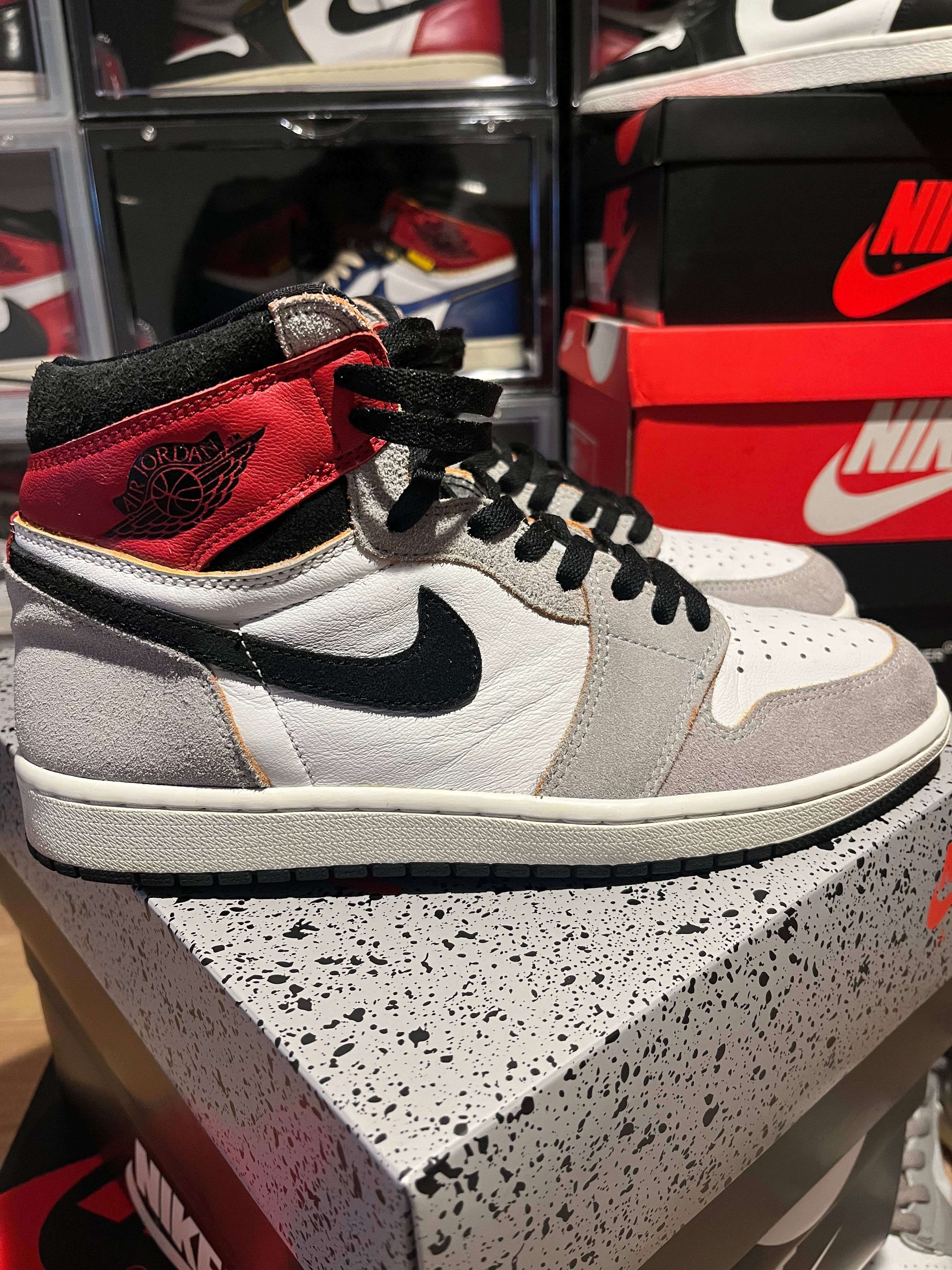 Nike Air Jordan 1 High OG "White/Black/Light Smoke Grey"