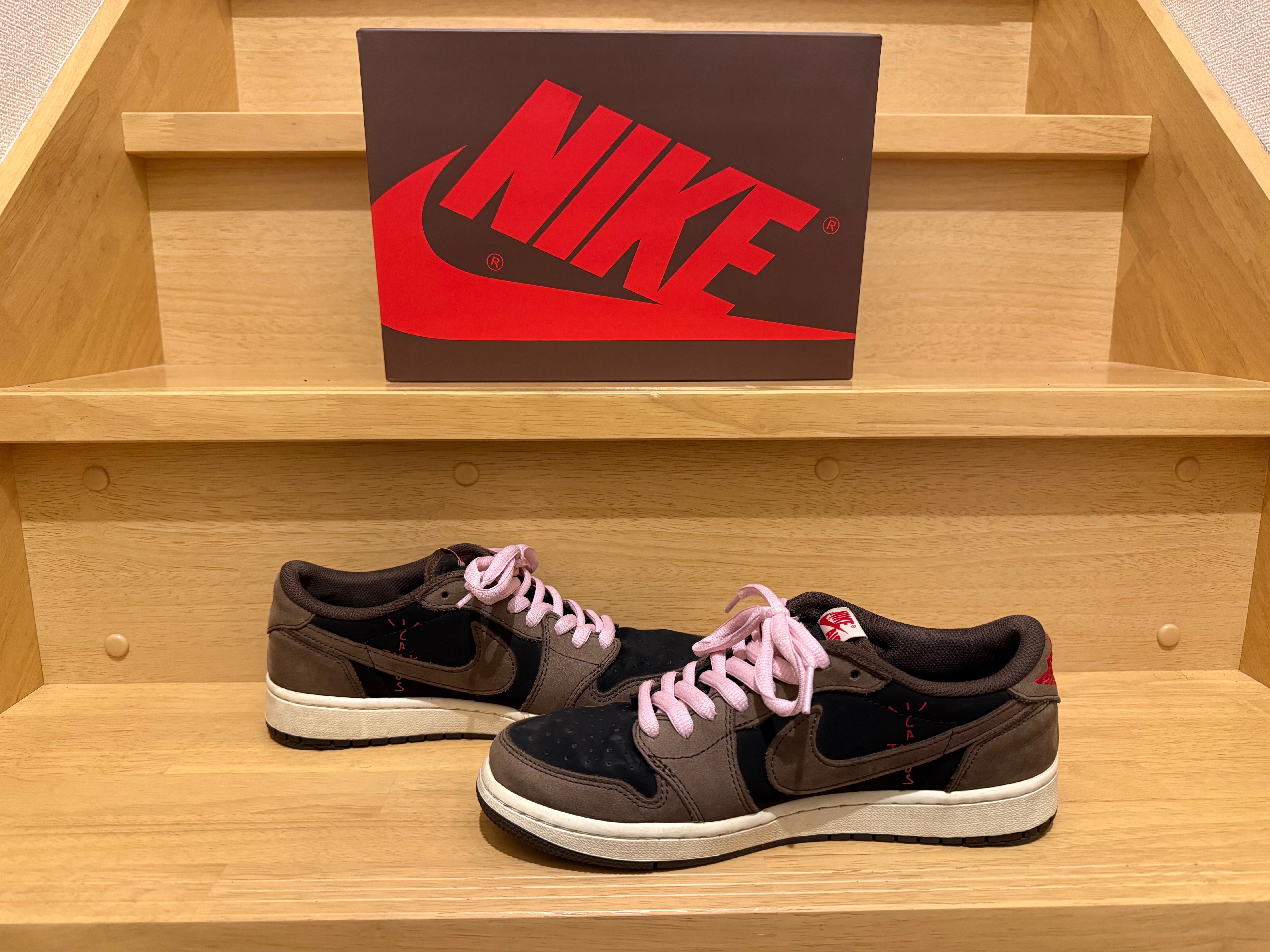 Travis Scott × Nike Air Jordan 1 Low OG SP-T  "Black/Dark Mocha"