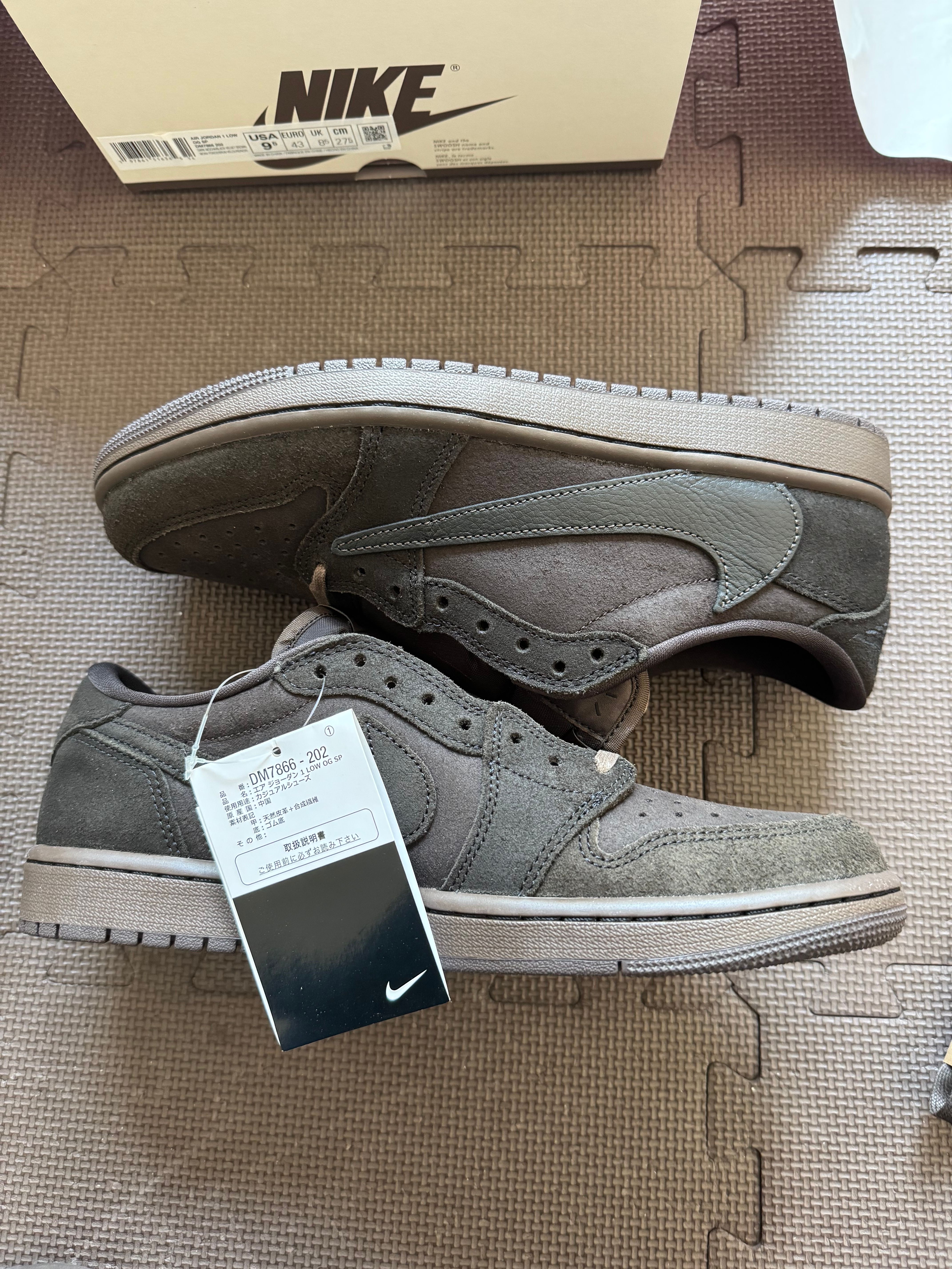 Travis Scott × Nike Air Jordan 1 Low OG SP "Velvet Brown and Dark Mocha"