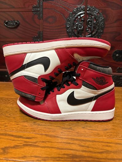 Nike Air Jordan 1 High OG "Lost & Found/Chicago"