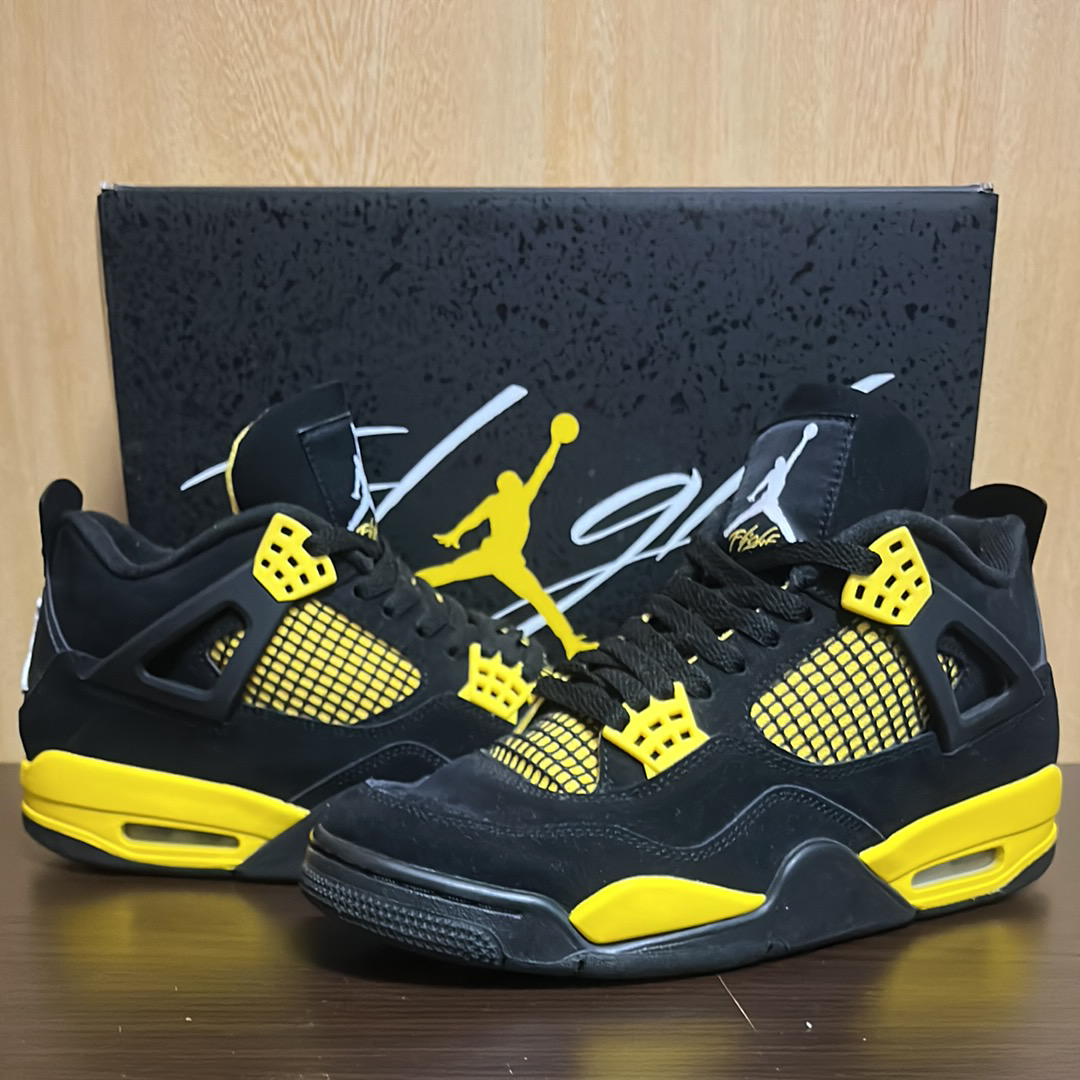 Nike Air Jordan 4 Retro "Thunder"(2023)