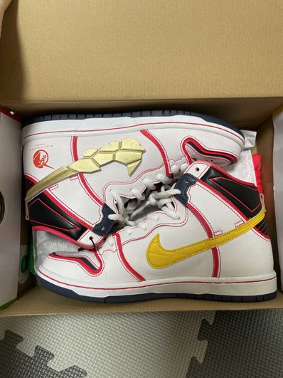 Gundam Unicorn × Nike SB Dunk High PRO QS "UNICORN"