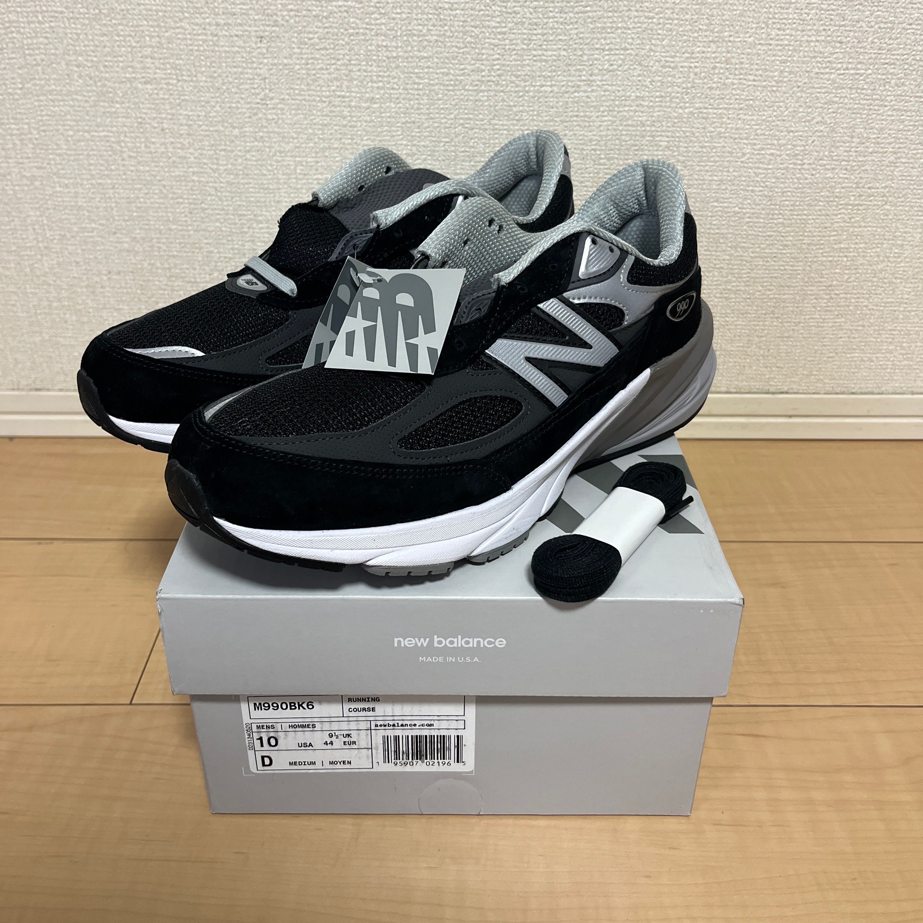 New Balance 990V6 "Black" (Heel NB Logo)