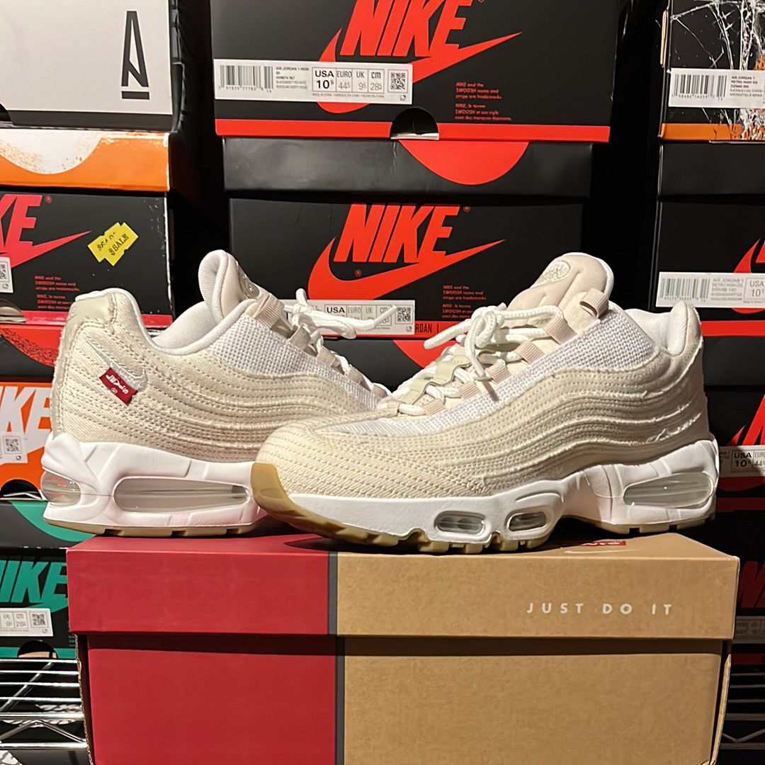 Levi's × Nike Air Max 95 OG "Denim White"