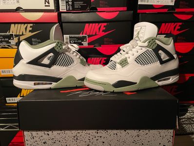 Nike WMNS Air Jordan 4