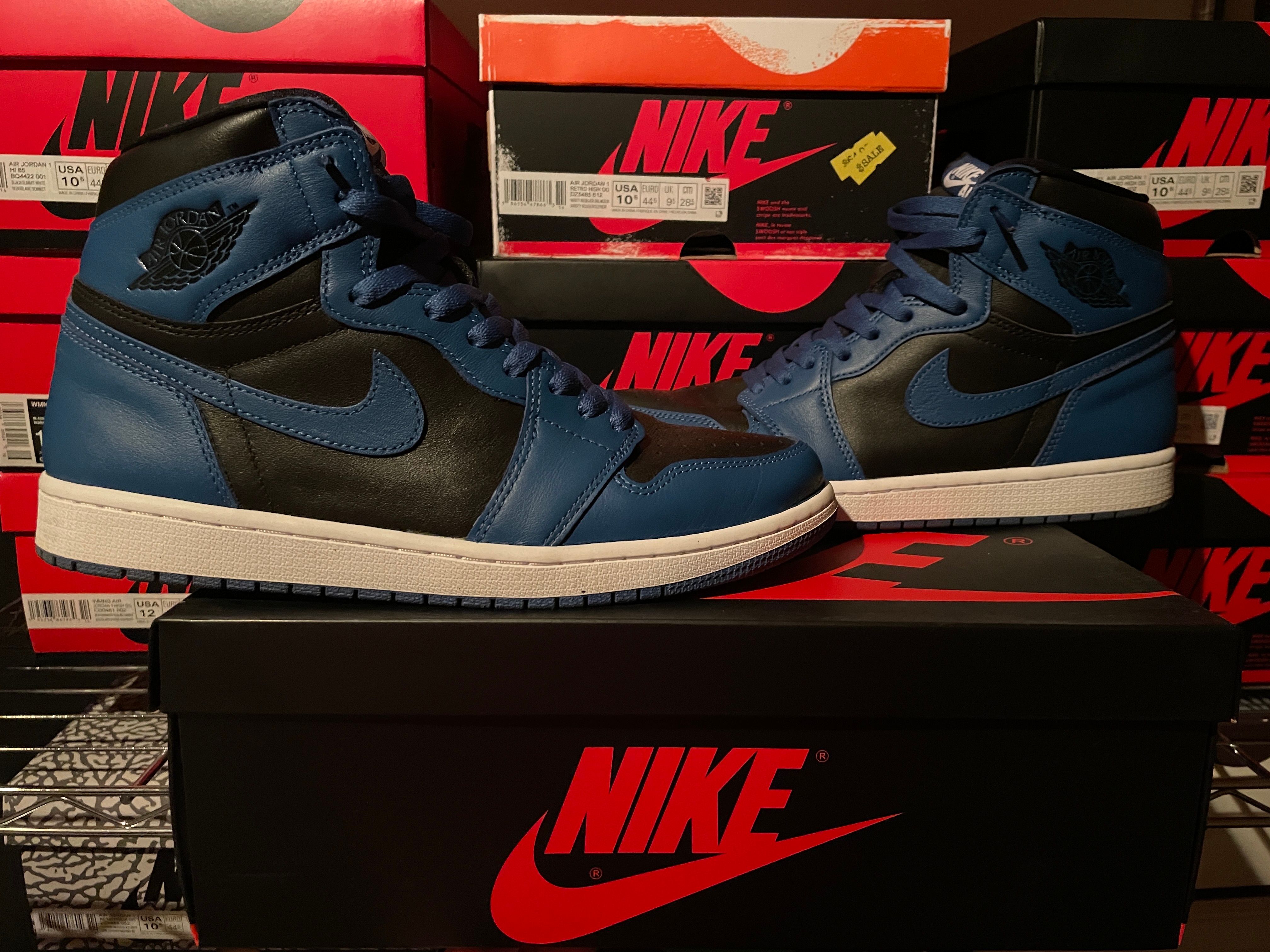 Nike Air Jordan 1 Retro High OG "Dark Marina Blue"