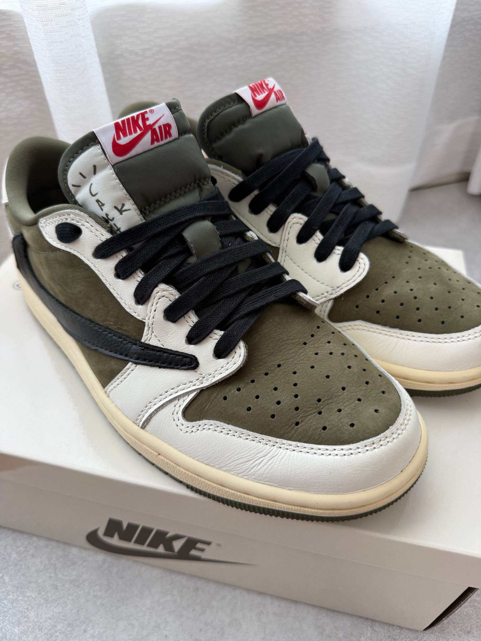 Travis Scott × Nike Air Jordan 1 Low OG SP "Reverse Olive"