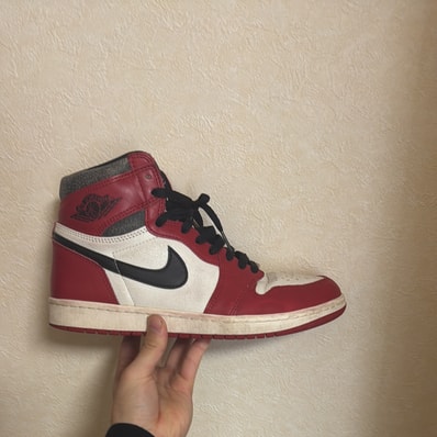 Nike Air Jordan 1 High OG "Lost & Found/Chicago"