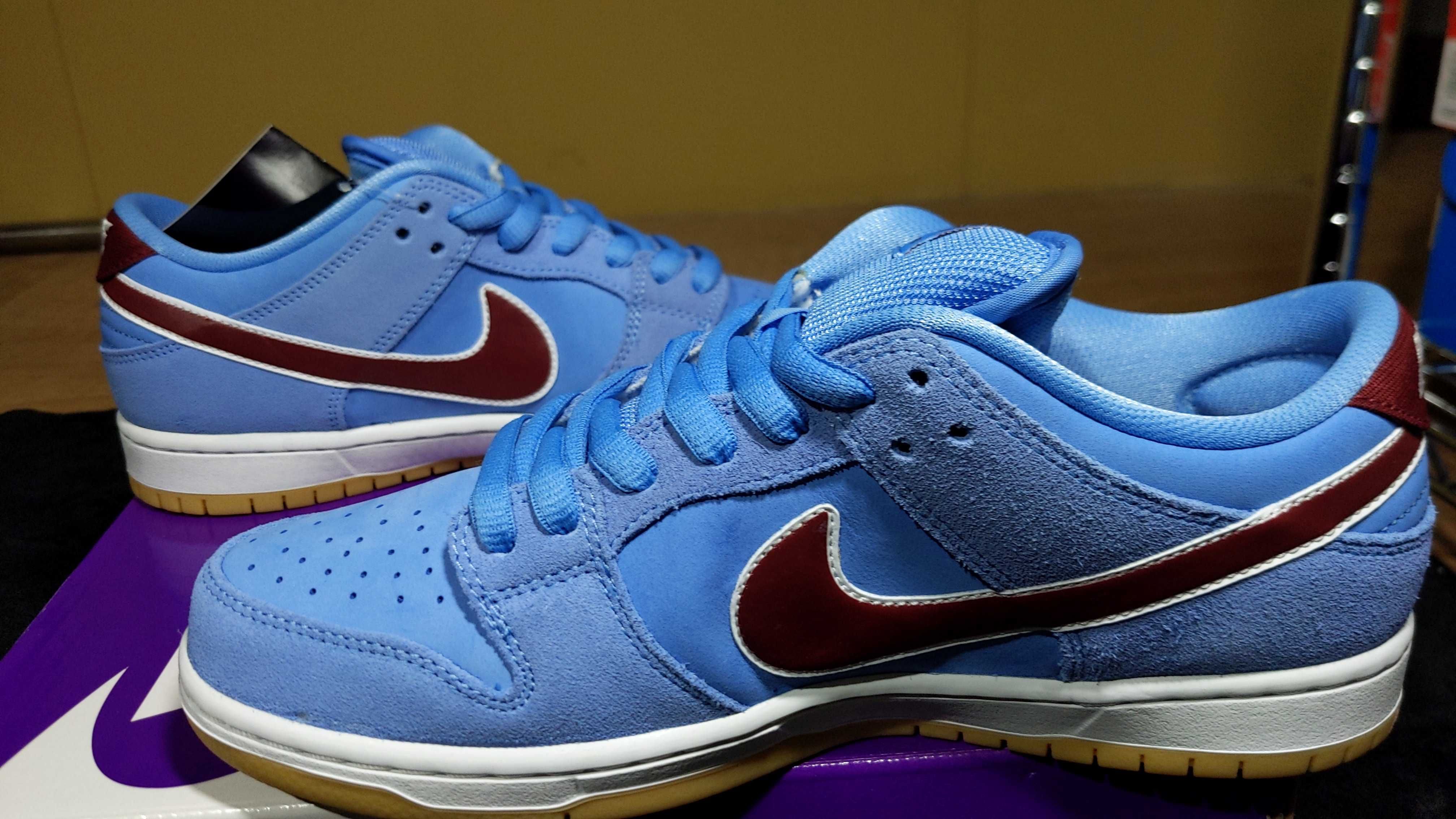 Nike SB Dunk Low Pro "Philadelphia Phillies/Valor Blue and Team Maroon"